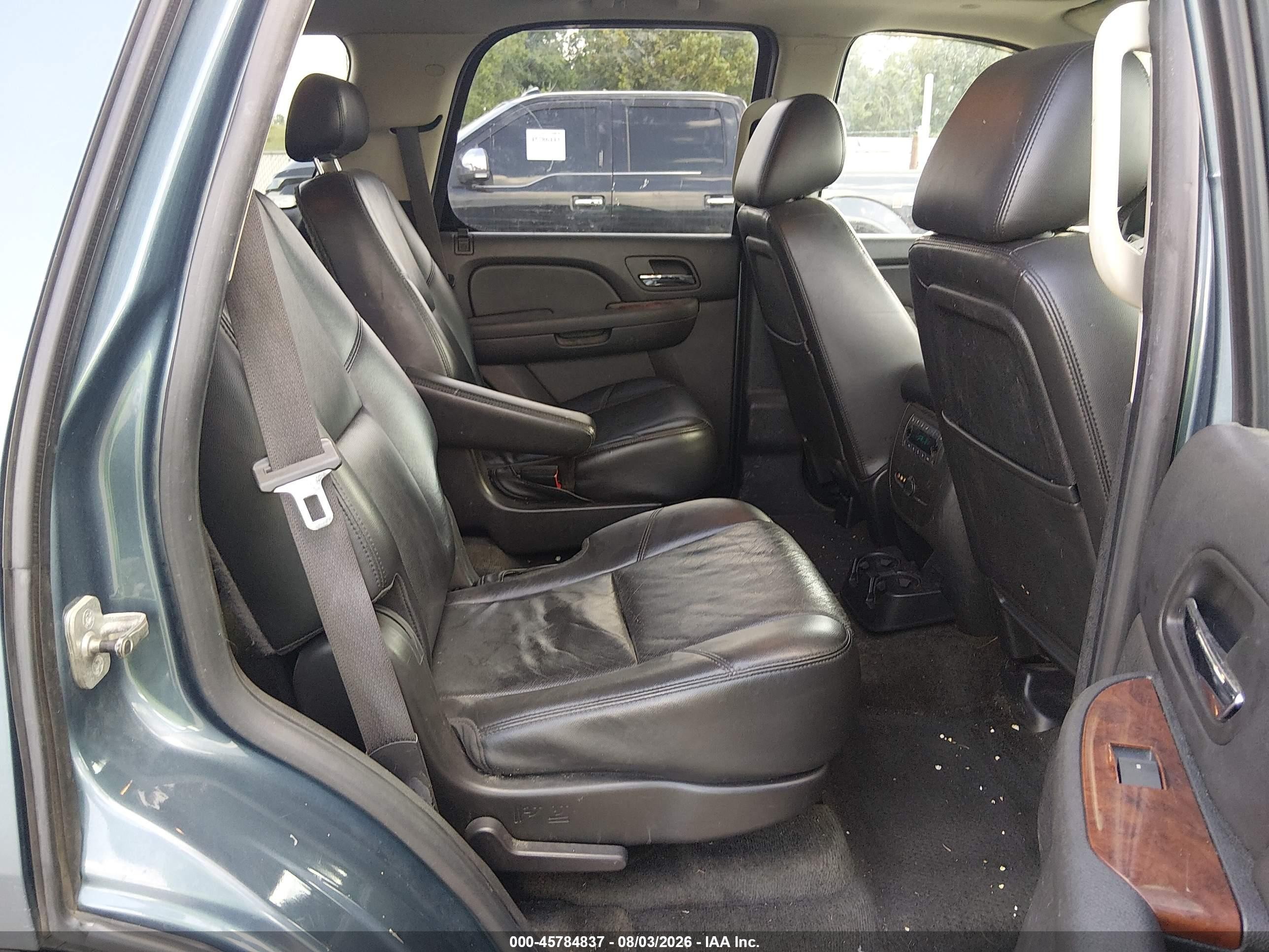 2010 Chevrolet Tahoe Ltz Blue vin: 1GNUKCE02AR114334