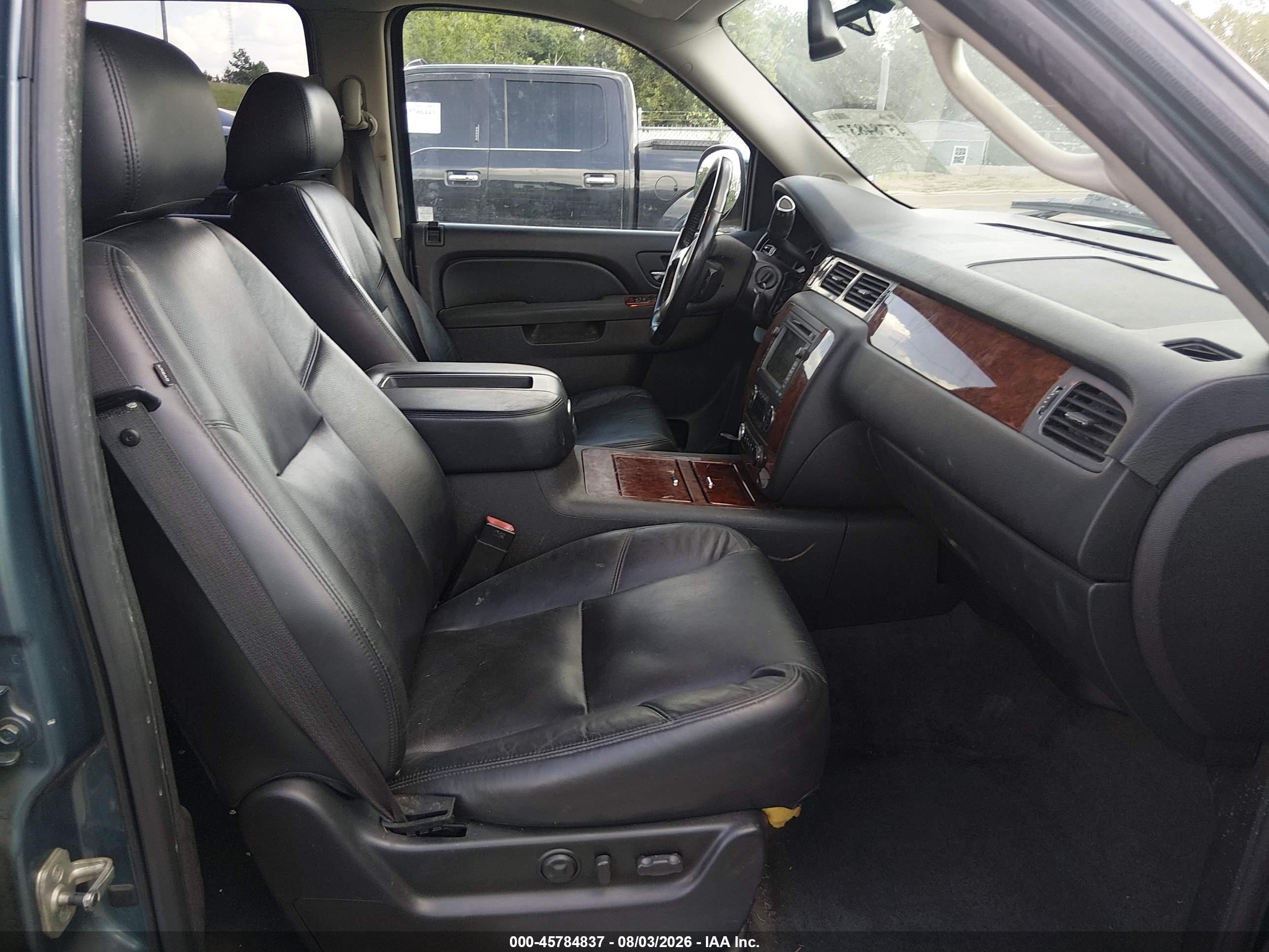 2010 Chevrolet Tahoe Ltz Blue vin: 1GNUKCE02AR114334