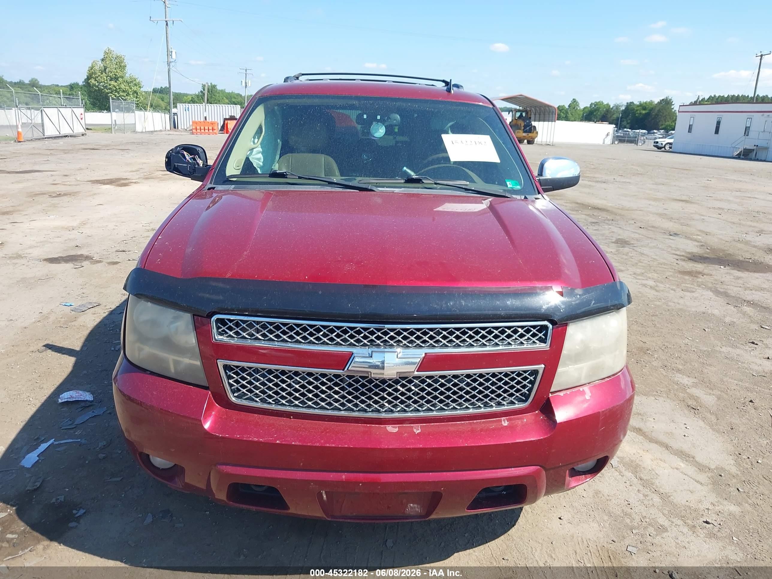 2010 Chevrolet Tahoe Ltz Red vin: 1GNUKCE03AR143776
