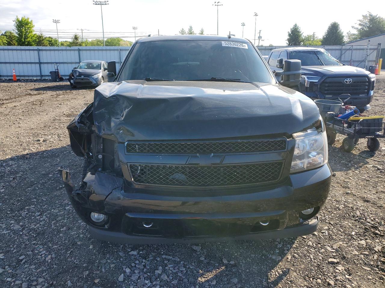 2010 Chevrolet Tahoe K1500 Ltz Black vin: 1GNUKCE03AR274609