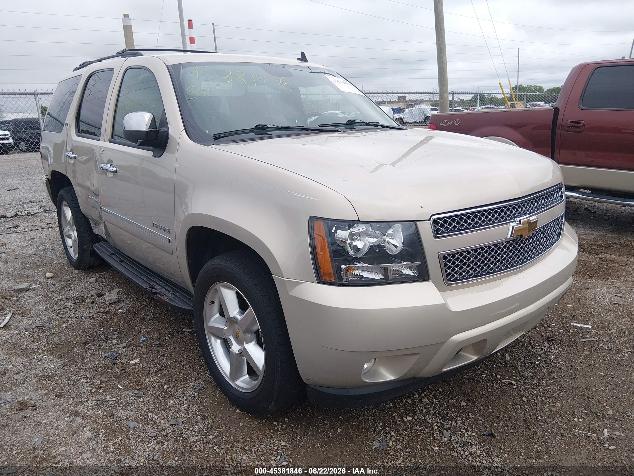 2010 Chevrolet Tahoe Ltz Gold vin: 1GNUKCE07AR104821