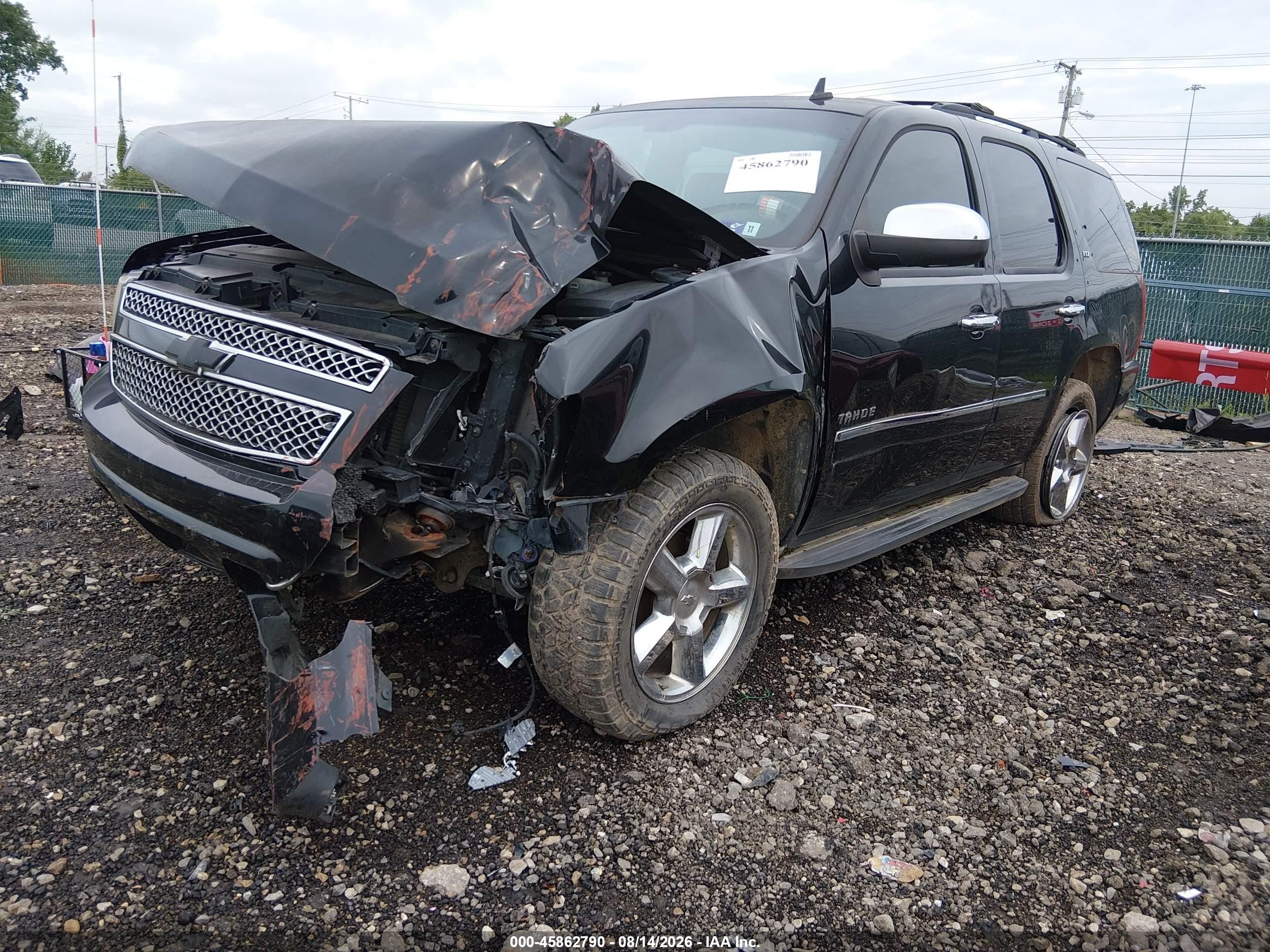 2010 Chevrolet Tahoe Ltz Черный vin: 1GNUKCE08AR268255