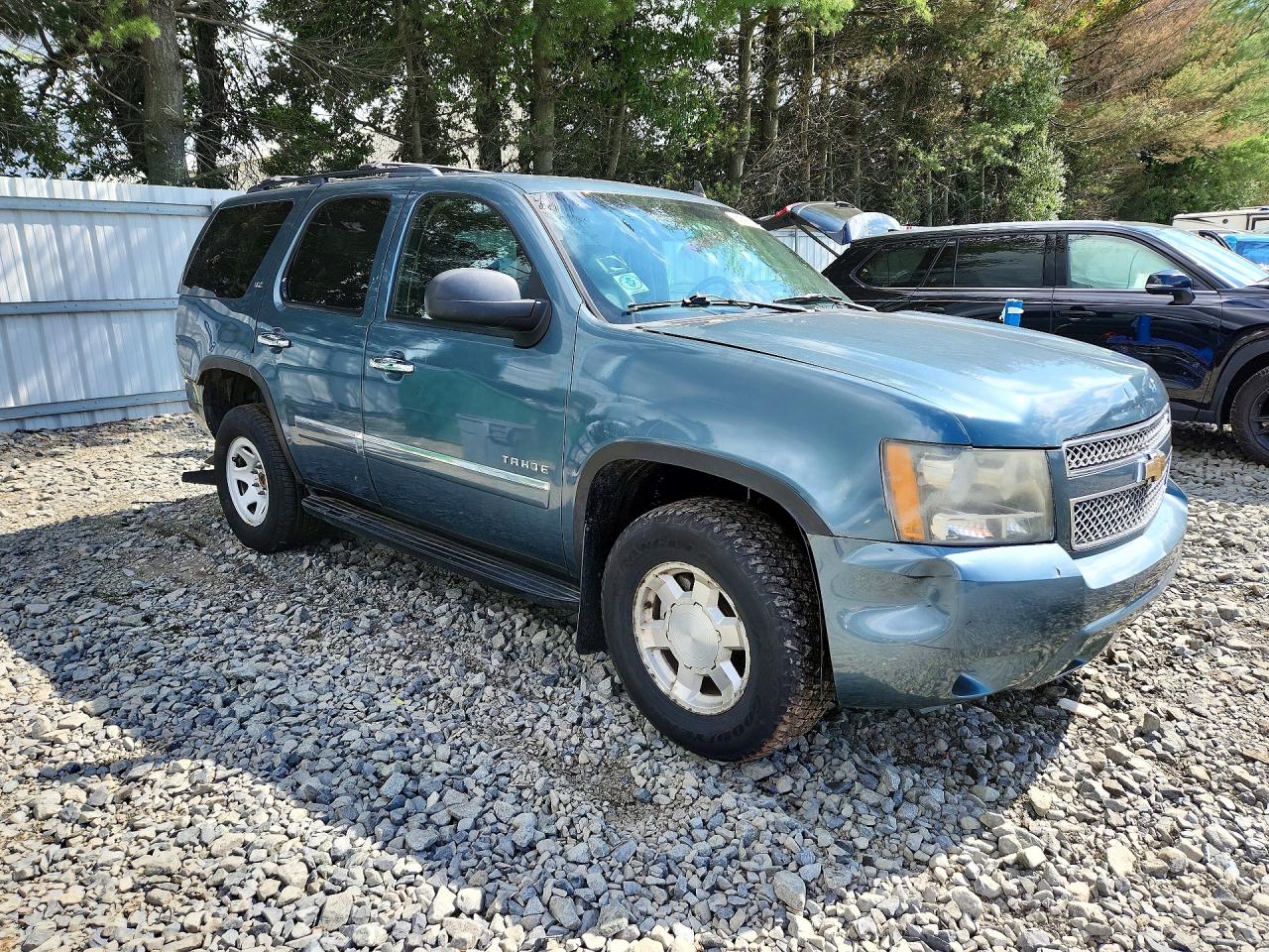 2010 Chevrolet Tahoe K1500 Ltz Синий vin: 1GNUKCE0XAR100925