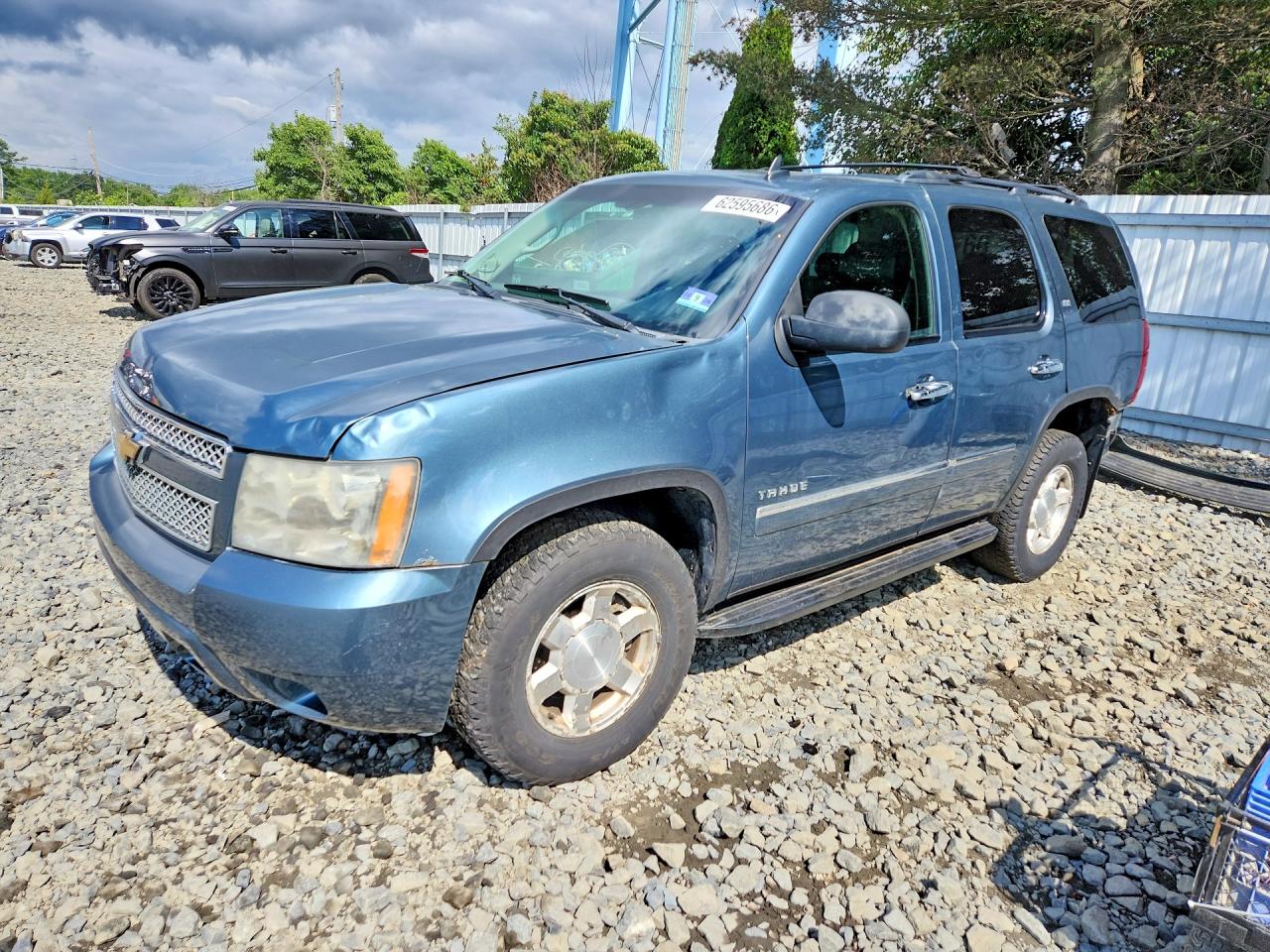 2010 Chevrolet Tahoe K1500 Ltz Синий vin: 1GNUKCE0XAR100925
