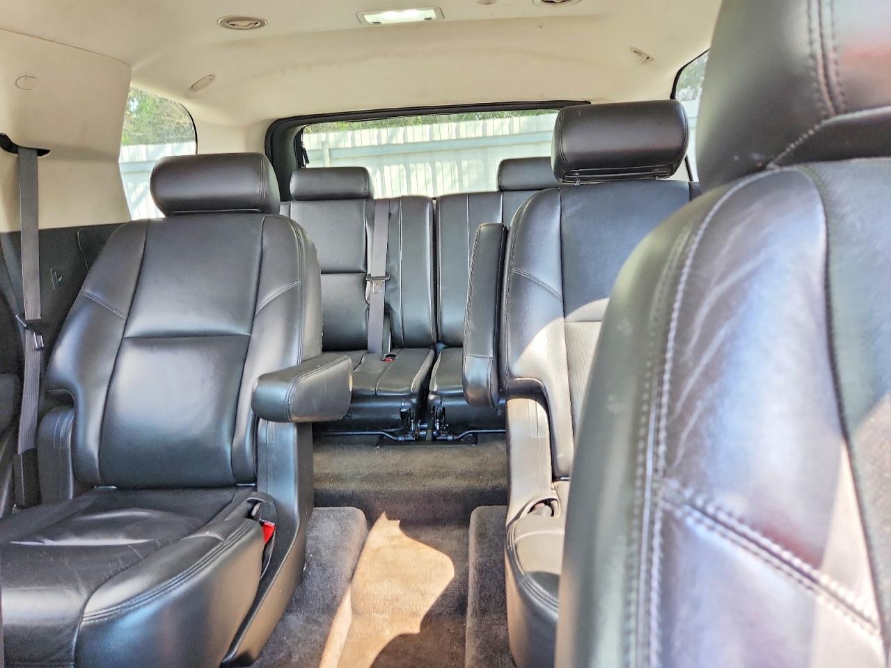 2010 Chevrolet Tahoe K1500 Ltz Синий vin: 1GNUKCE0XAR100925