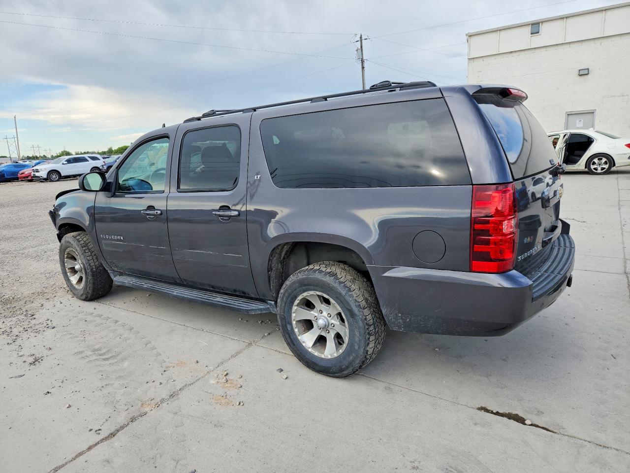 2010 Chevrolet Suburban K1500 Lt Серый vin: 1GNUKJE39AR158121
