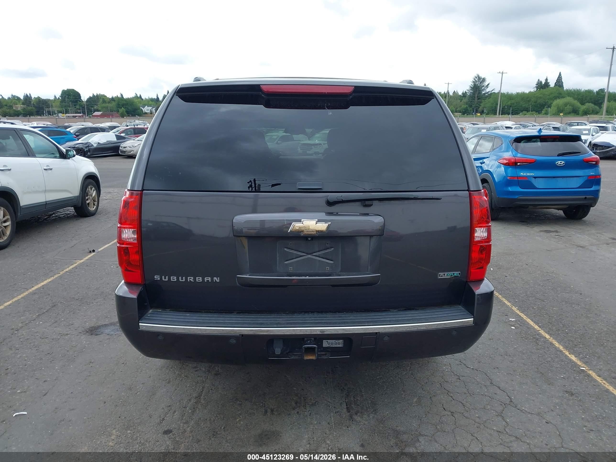 2010 Chevrolet Suburban 1500 Ltz Gray vin: 1GNUKKE38AR160691