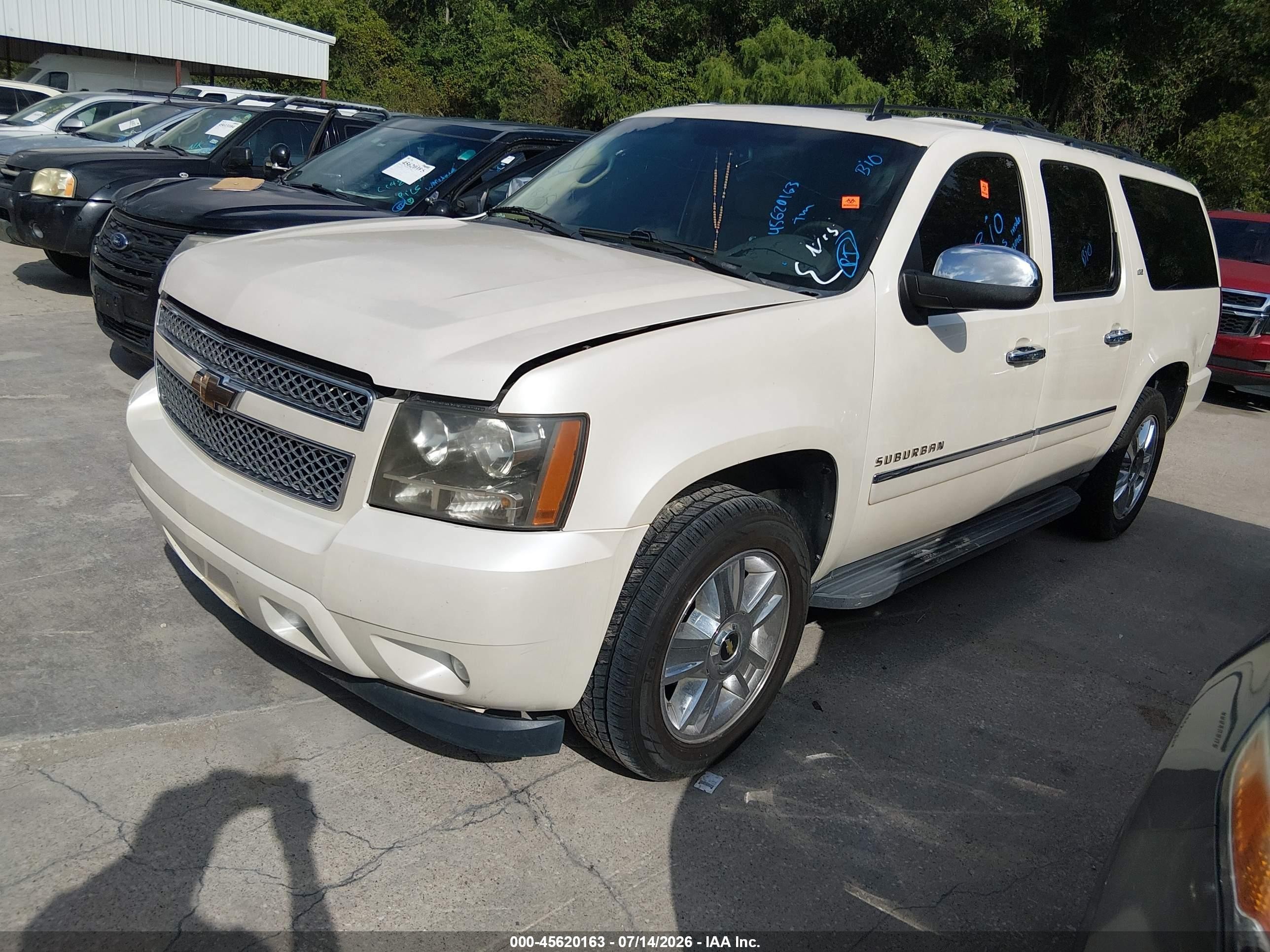 2010 Chevrolet Suburban 1500 Ltz Кремовый vin: 1GNUKKE38AR251895