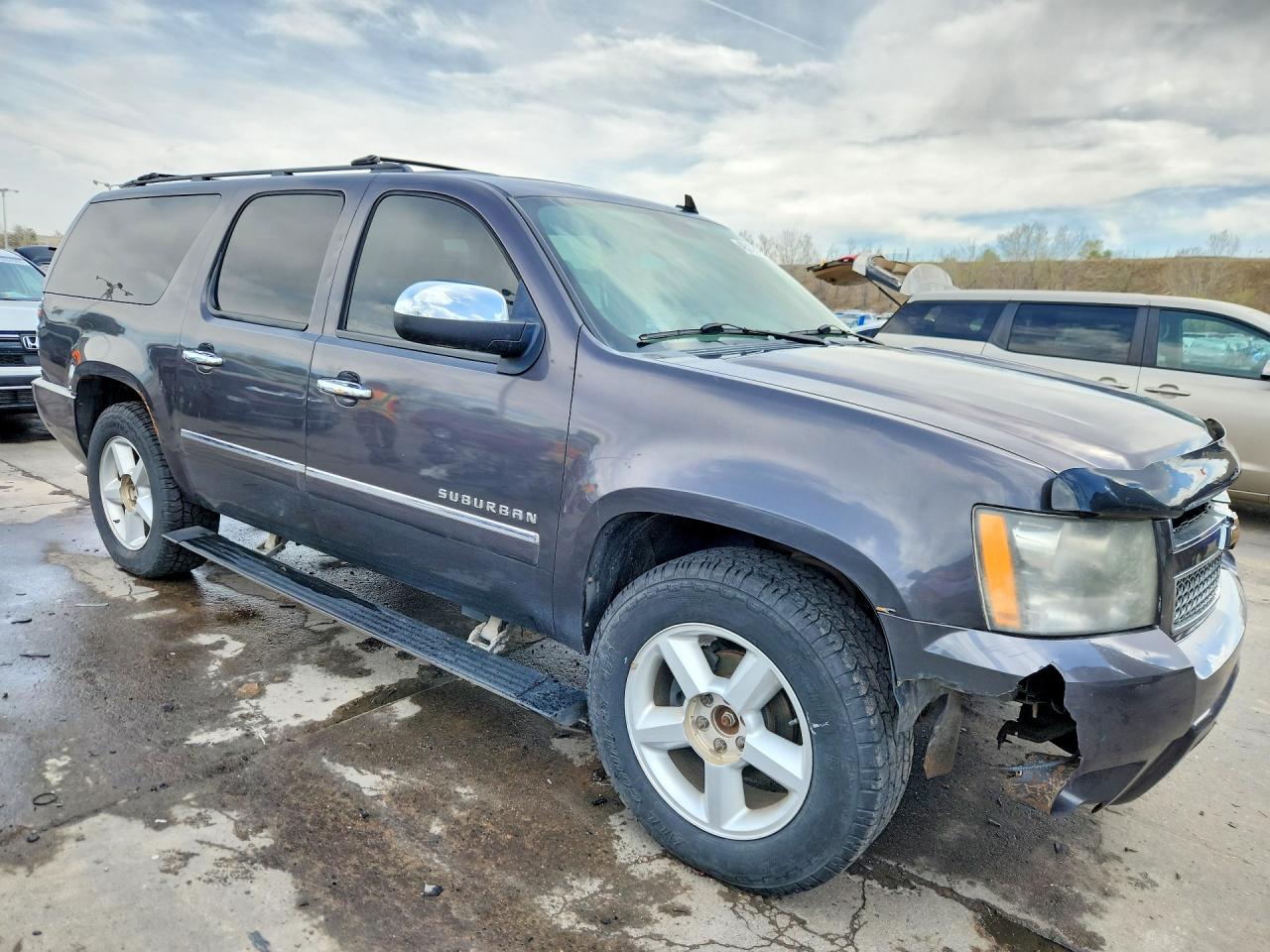 2010 Chevrolet Suburban K1500 Ltz Gray vin: 1GNUKKE39AR147237