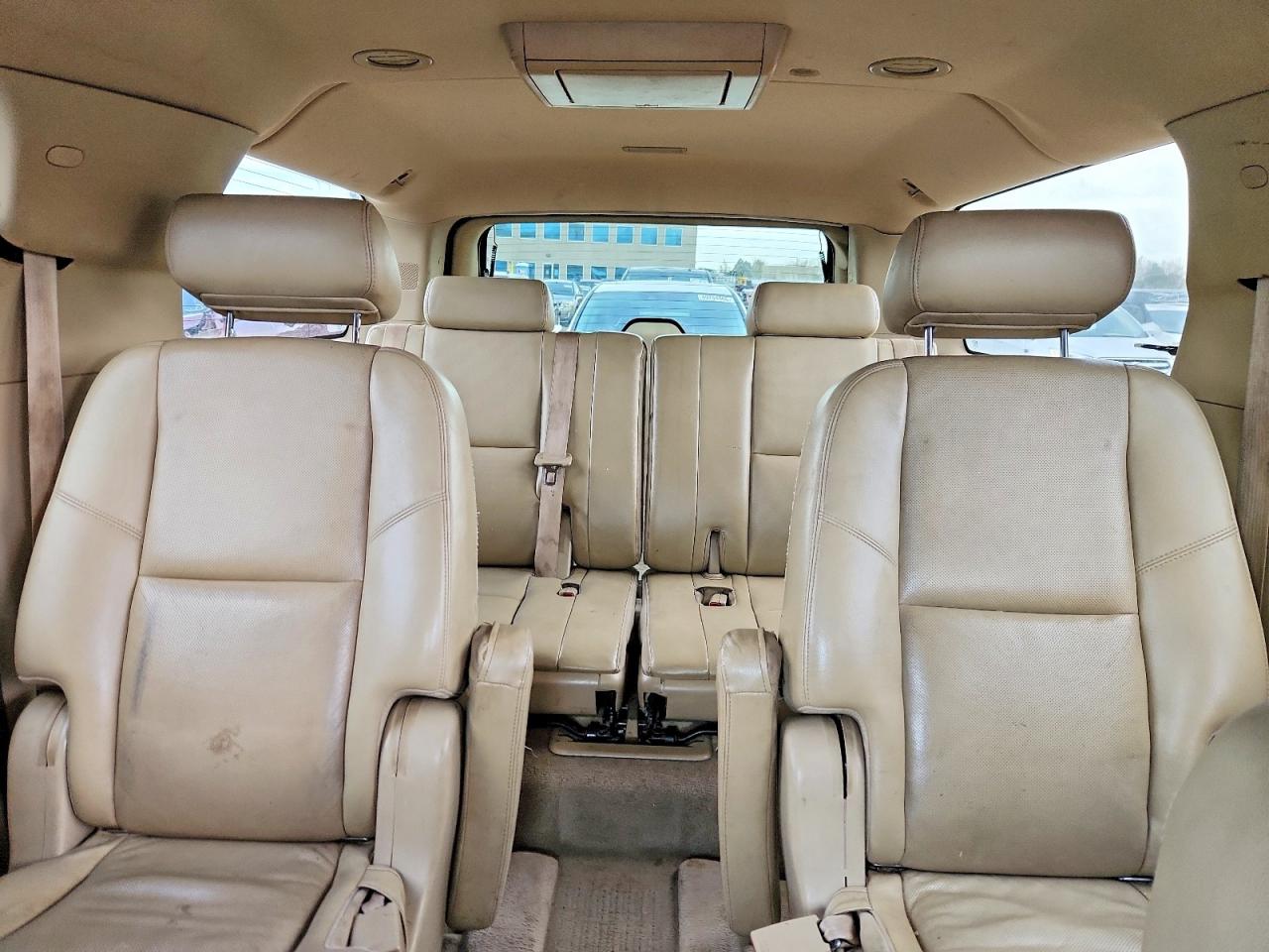 2010 Chevrolet Suburban K1500 Ltz Gray vin: 1GNUKKE39AR147237