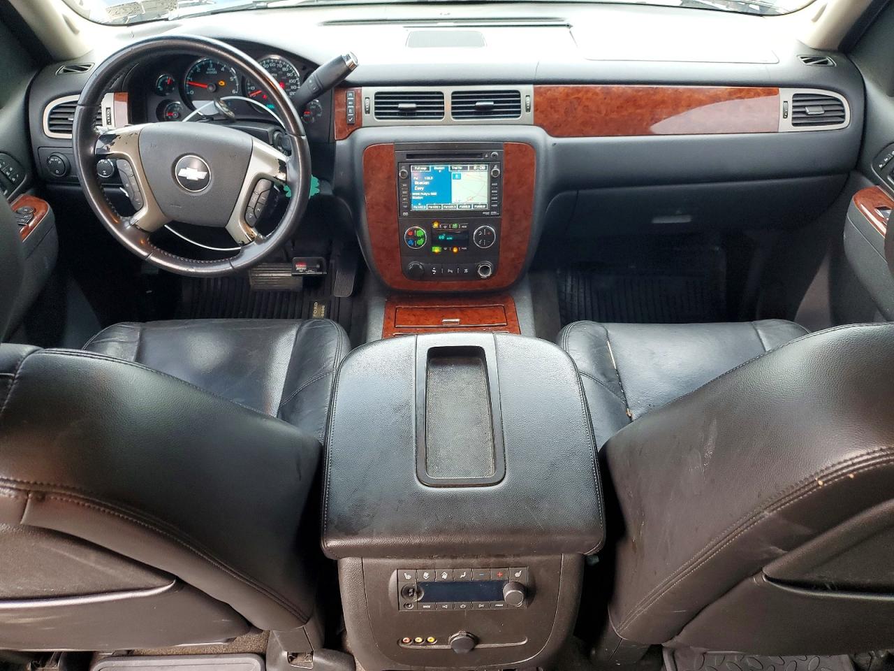 2010 Chevrolet Suburban K1500 Ltz Black vin: 1GNUKKE3XAR181736