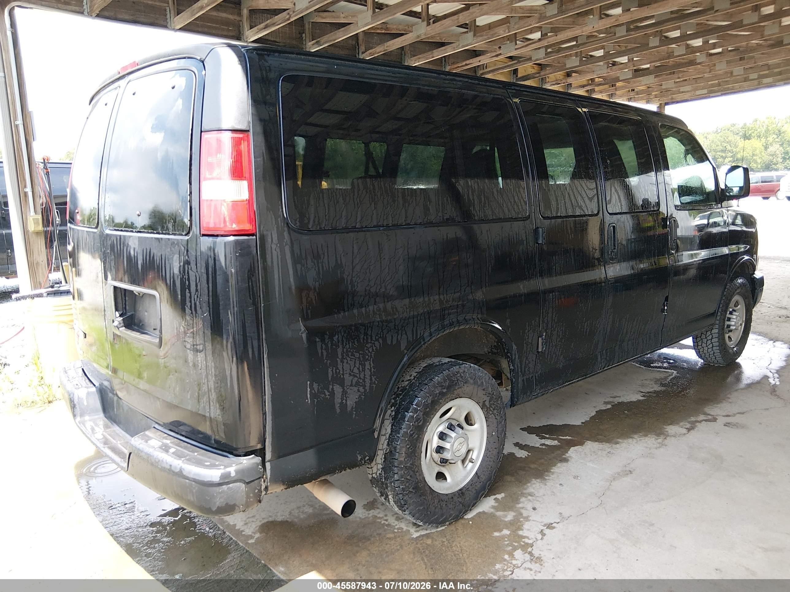 2015 Chevrolet Express 2500 Ls Черный vin: 1GNWGPFG3F1268733