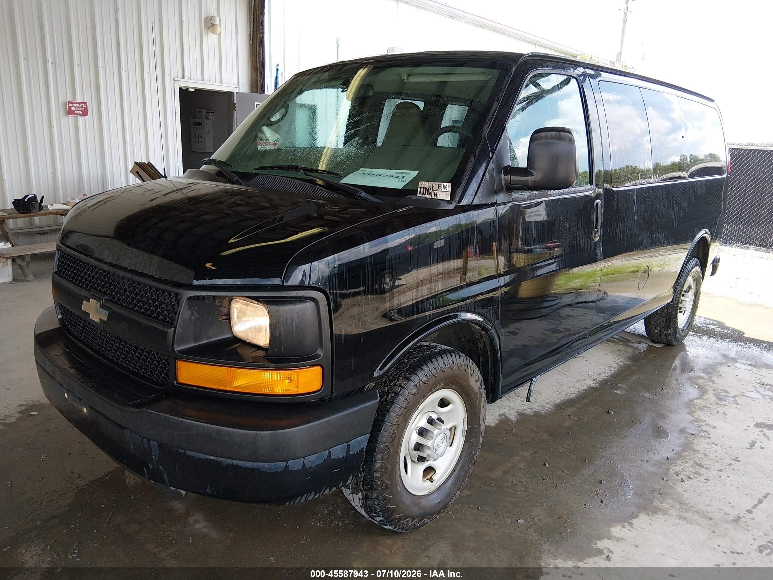 2015 Chevrolet Express 2500 Ls Черный vin: 1GNWGPFG3F1268733