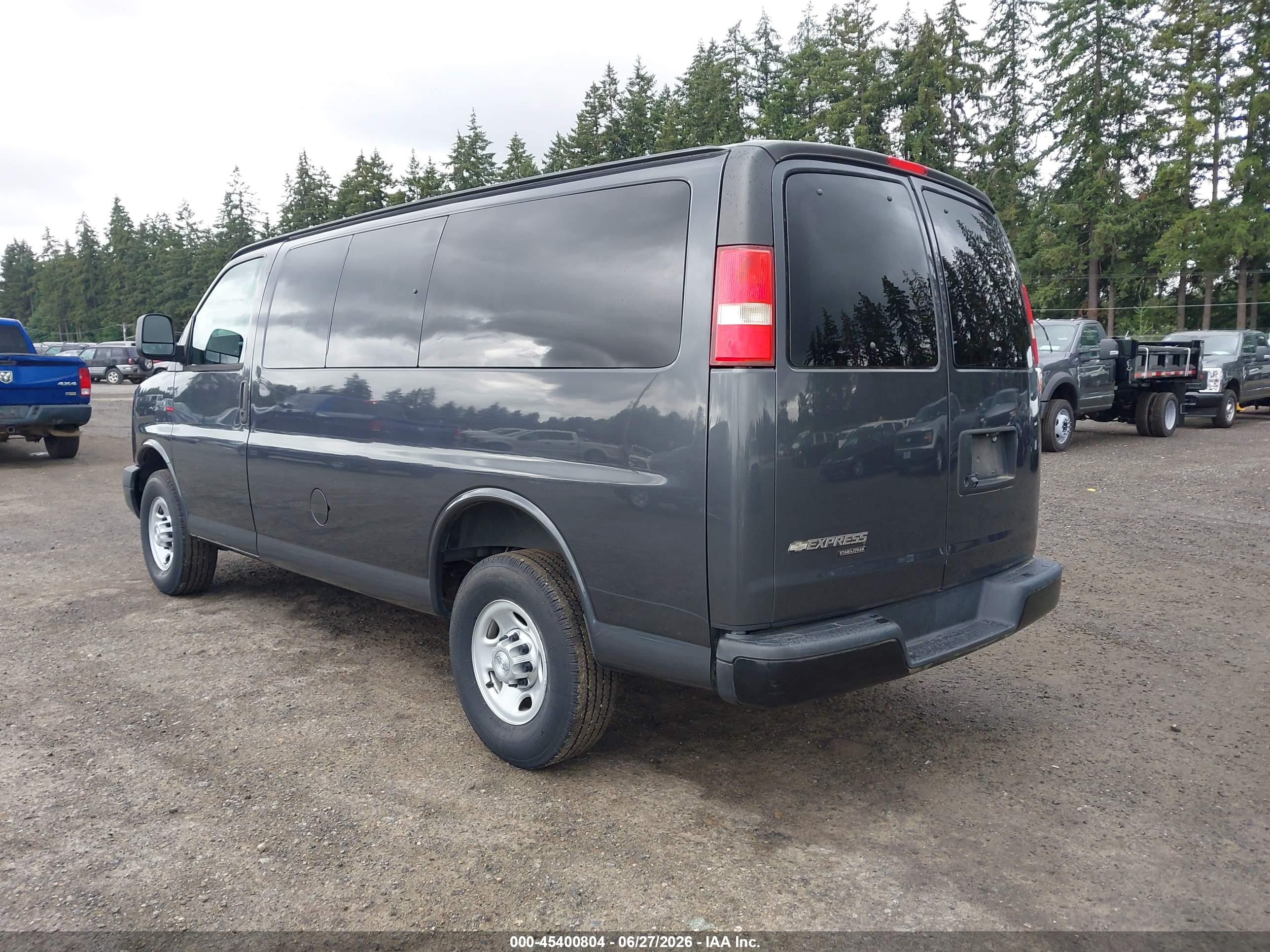 2015 Chevrolet Express 2500 Ls Gray vin: 1GNWGPFG5F1281807