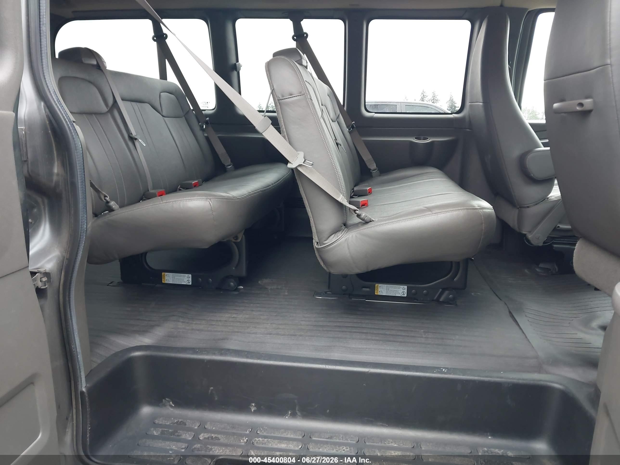 2015 Chevrolet Express 2500 Ls Gray vin: 1GNWGPFG5F1281807