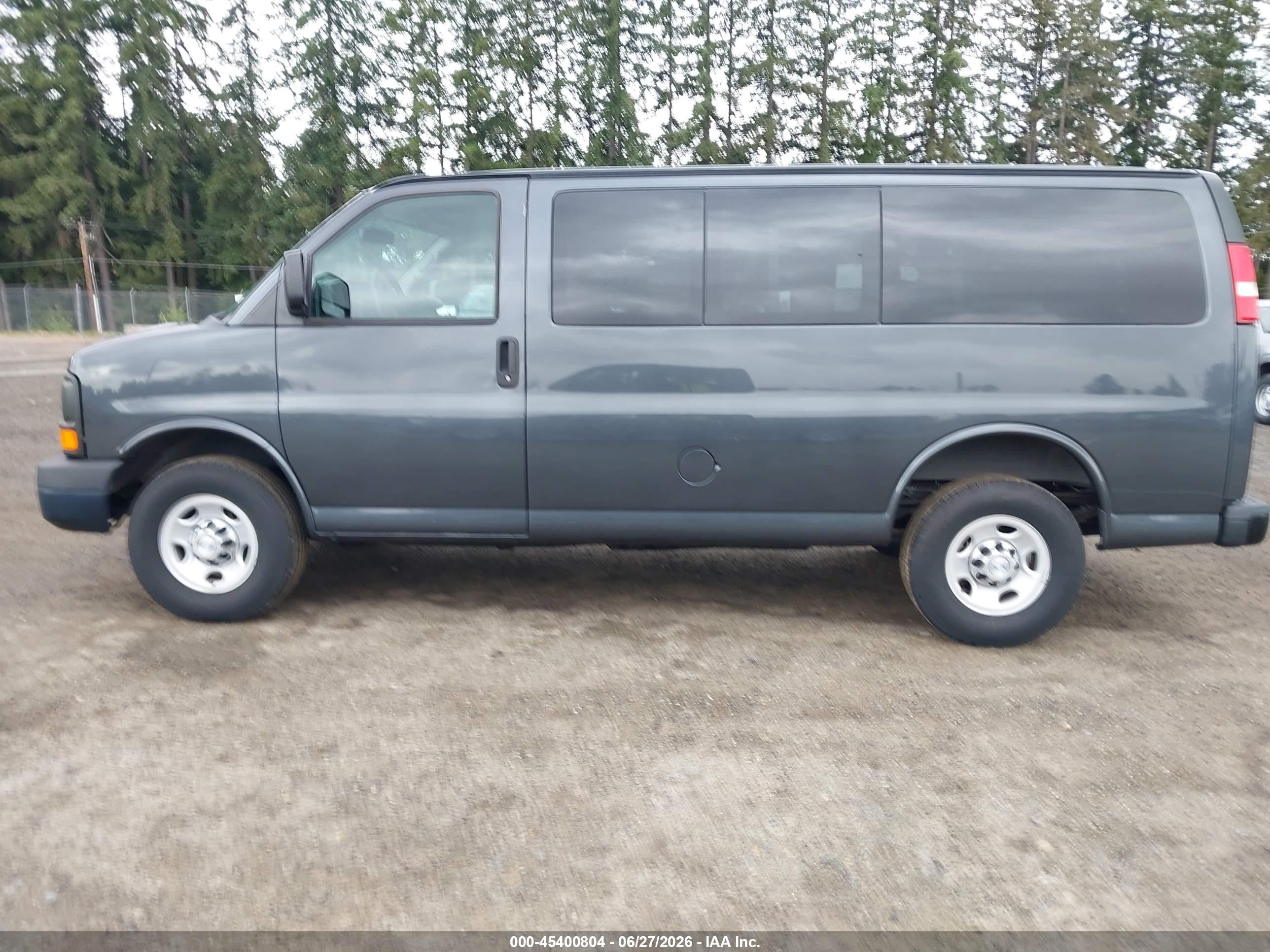 2015 Chevrolet Express 2500 Ls Gray vin: 1GNWGPFG5F1281807