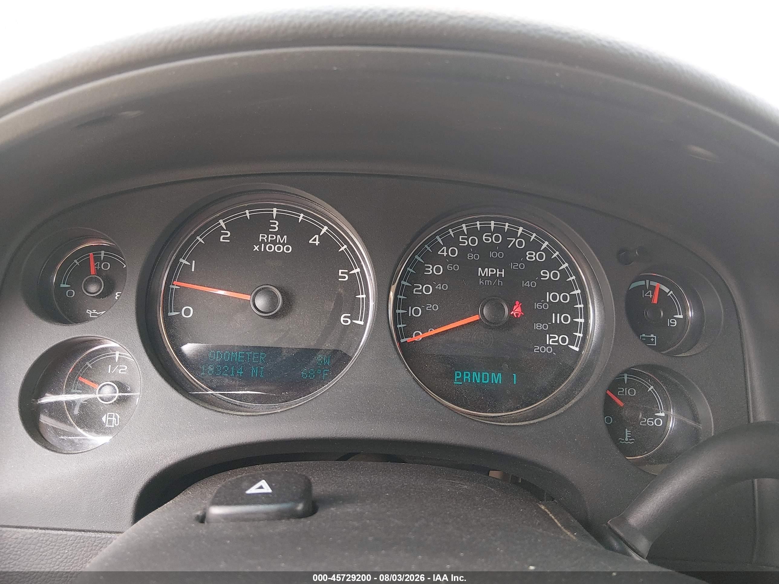 2013 Chevrolet Suburban Commercial Белый vin: 1GNWK5EG2DR325152