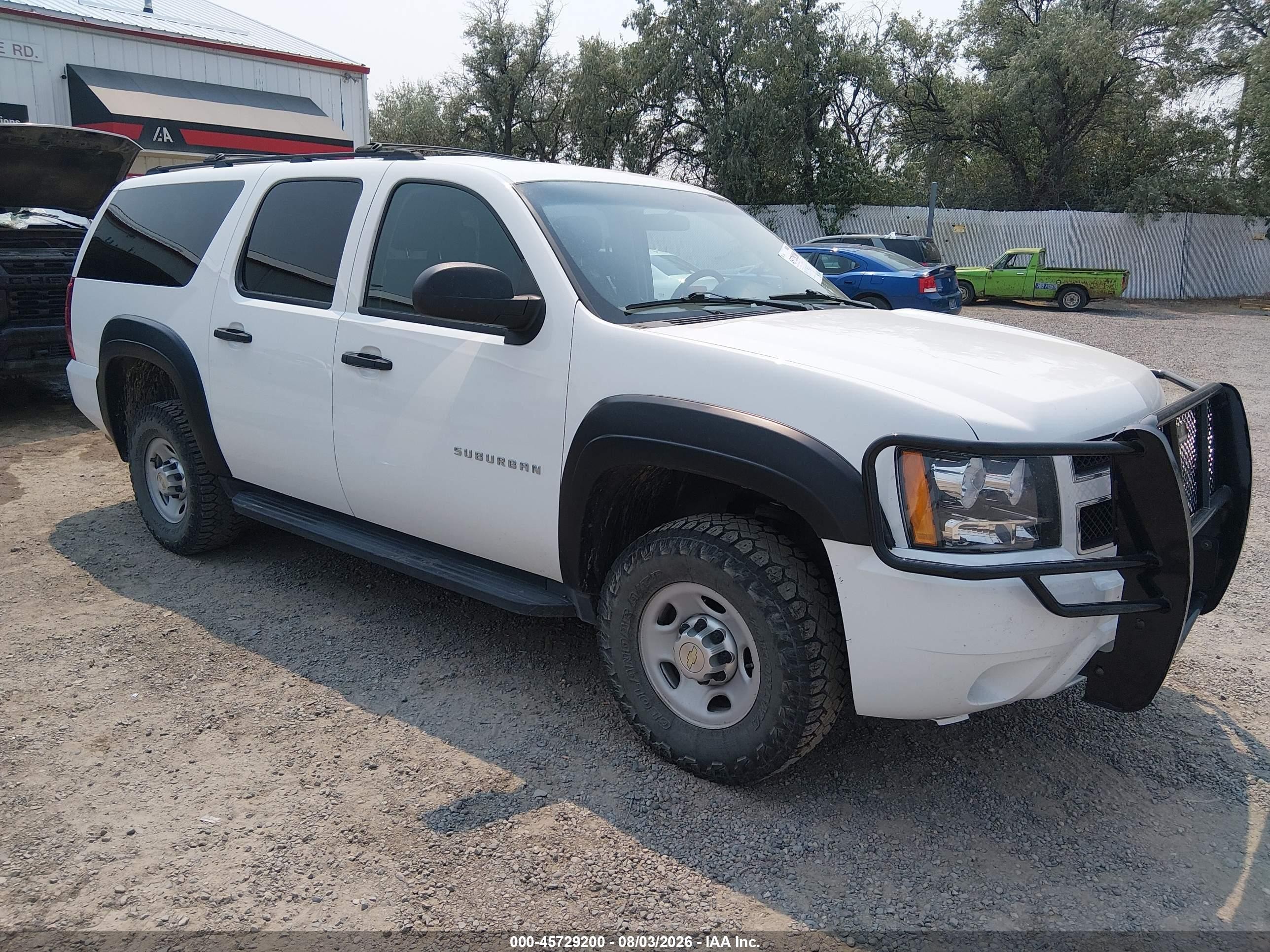 2013 Chevrolet Suburban Commercial Белый vin: 1GNWK5EG2DR325152
