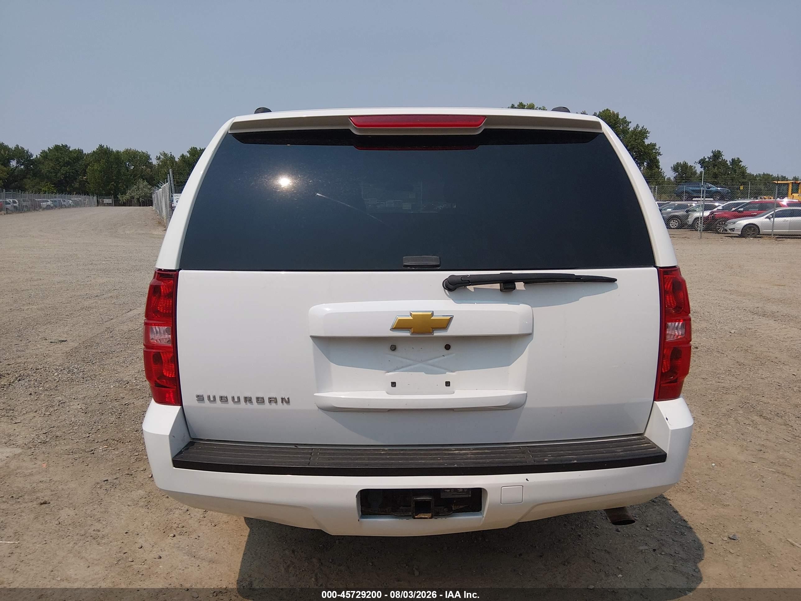 2013 Chevrolet Suburban Commercial Белый vin: 1GNWK5EG2DR325152
