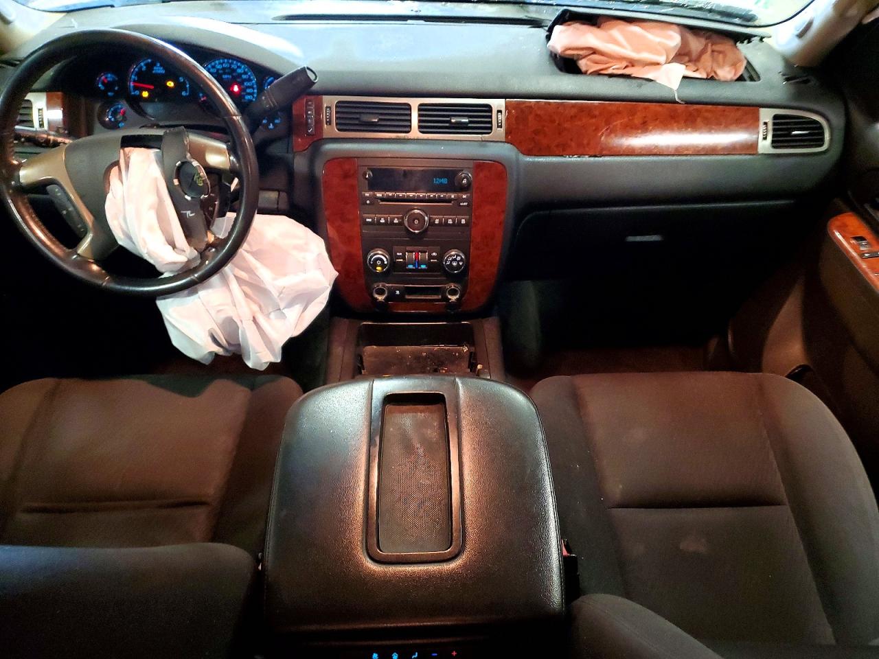 2011 Chevrolet Suburban K2500 Ls White vin: 1GNWKLEG3BR376354