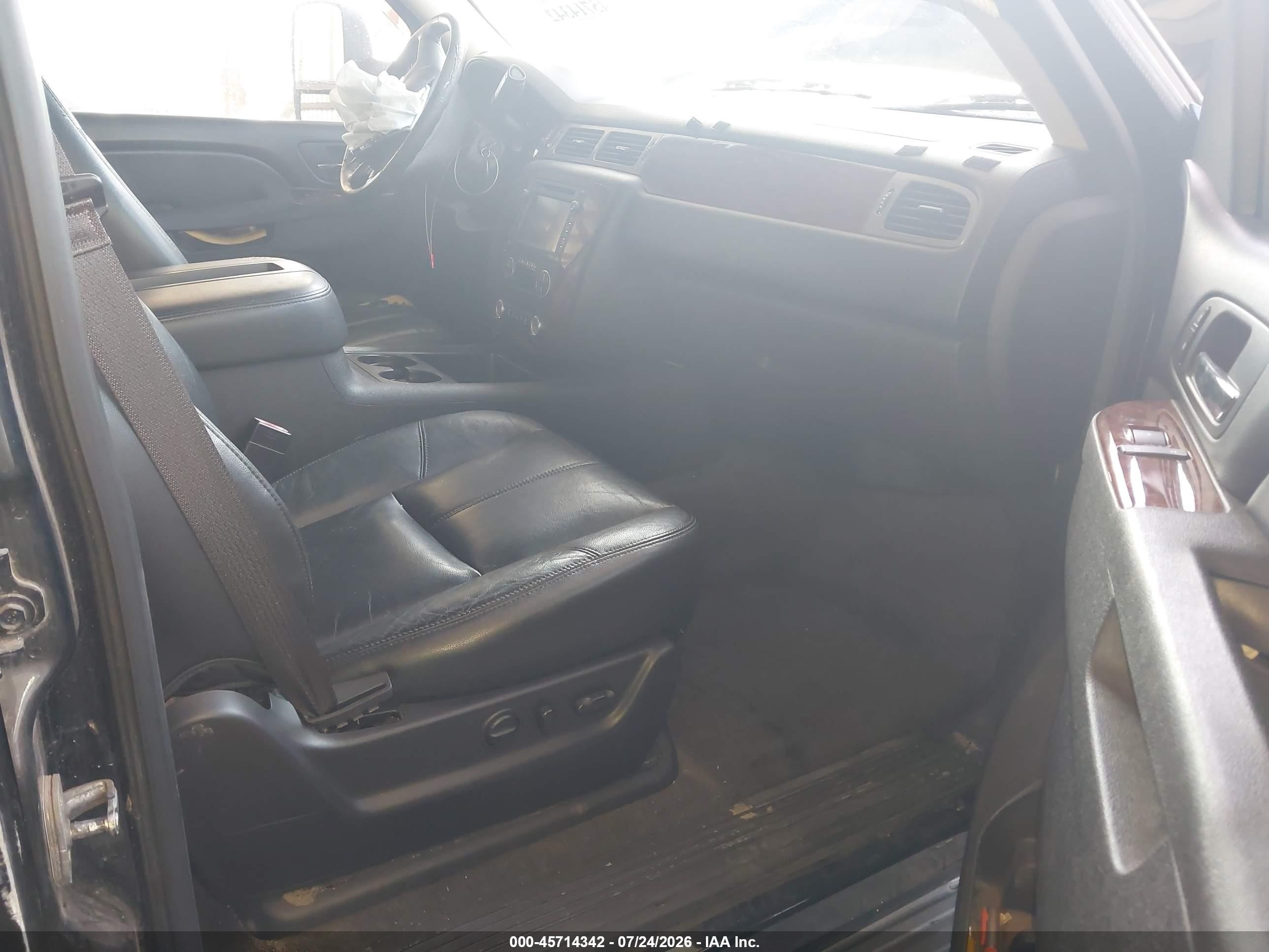 2013 Chevrolet Suburban Lt Черный vin: 1GNWKMEG8DR305725