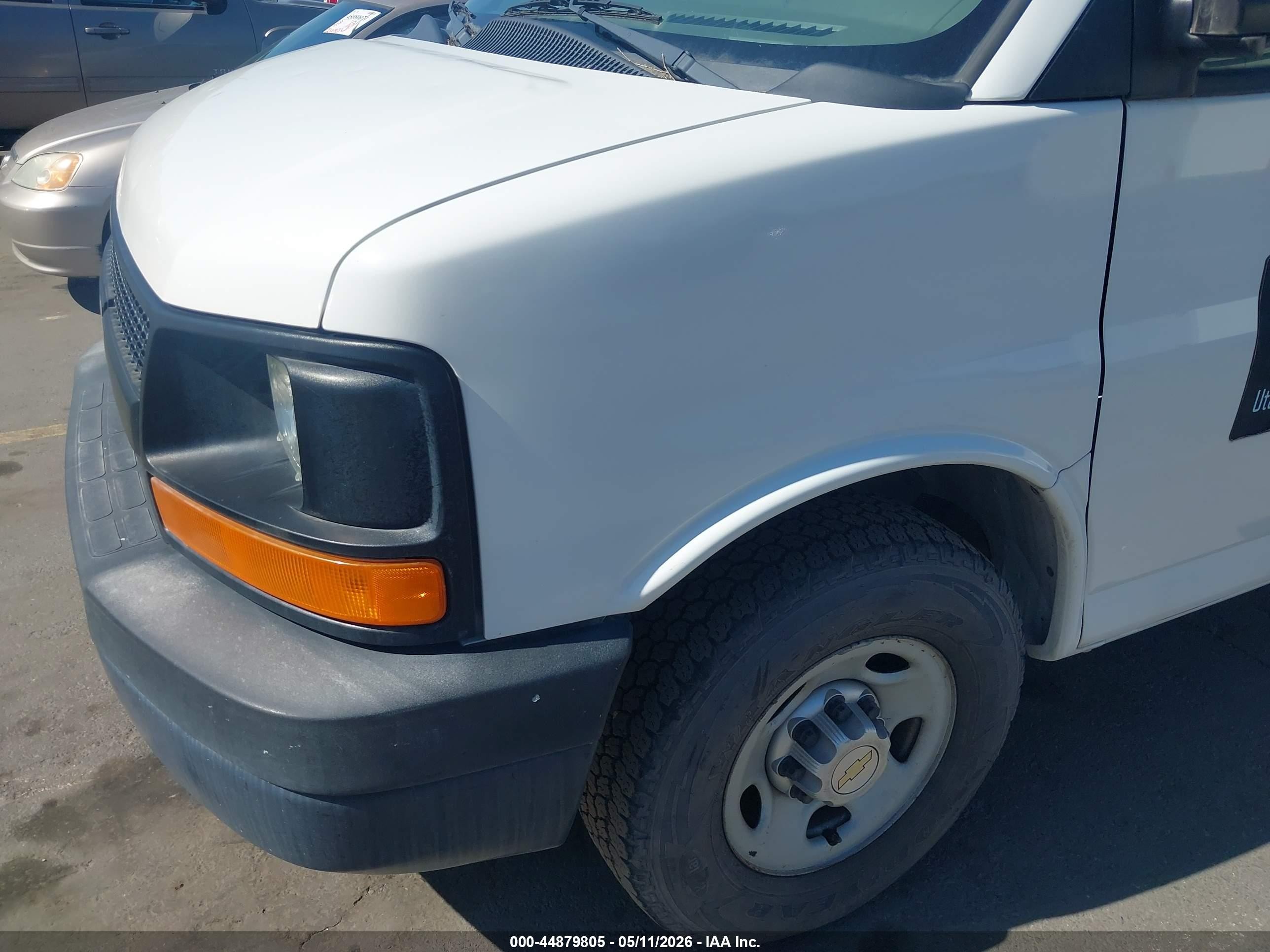 2012 Chevrolet Express 3500 Ls Белый vin: 1GNZGXFA9C1148083