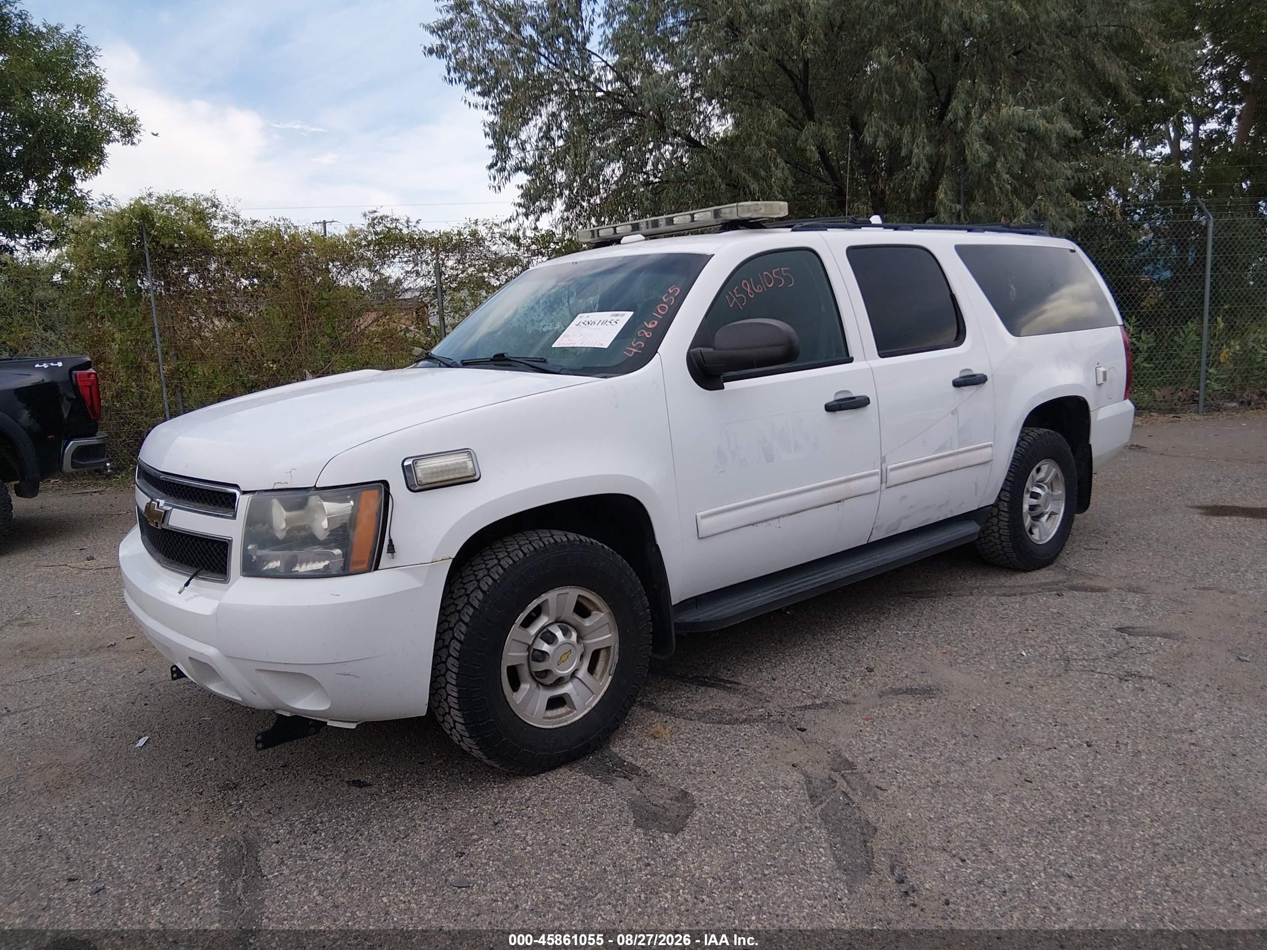 2010 Chevrolet Suburban 2500 Ls White vin: 1GNZKLEG2AR233763