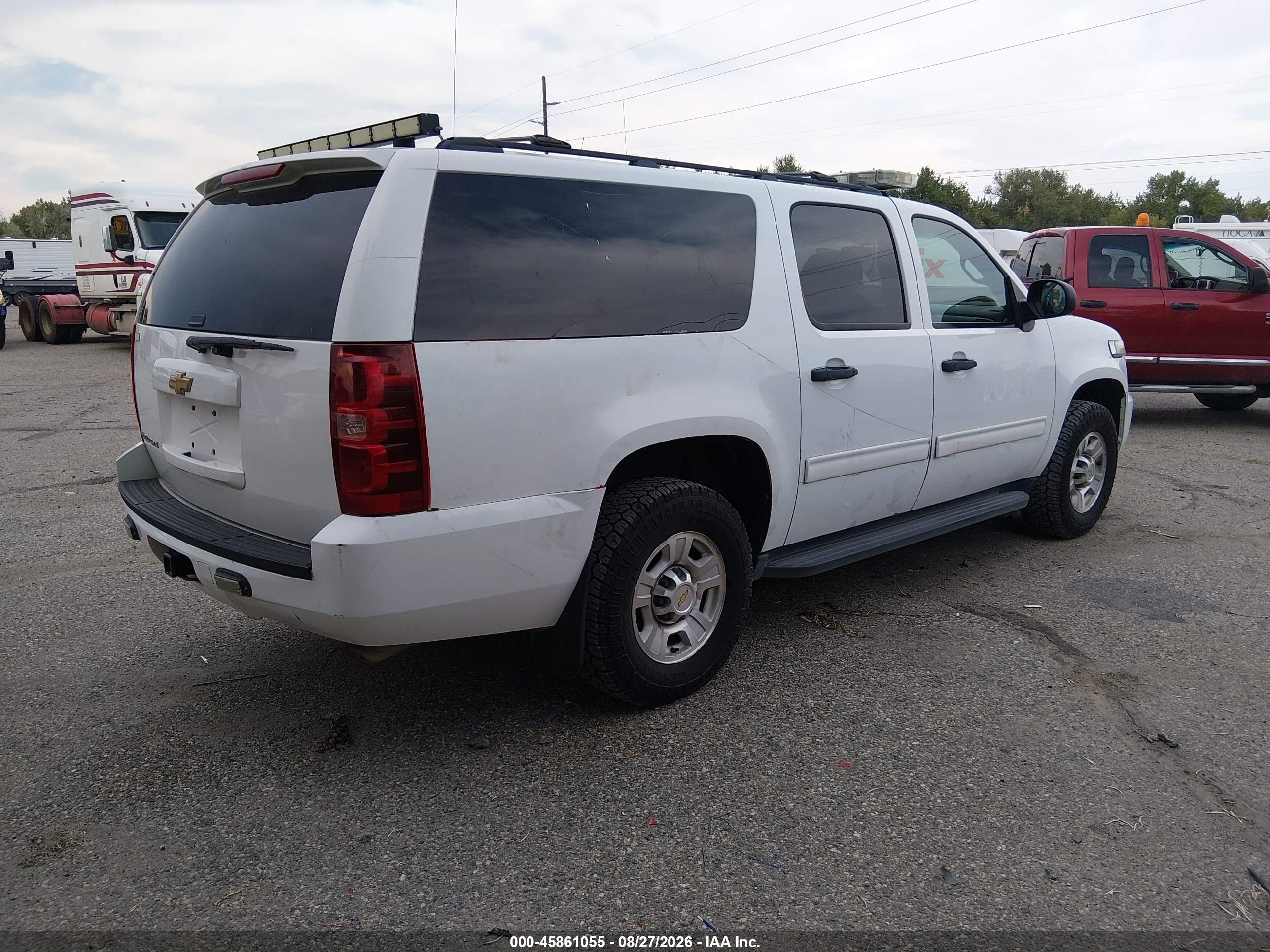 2010 Chevrolet Suburban 2500 Ls White vin: 1GNZKLEG2AR233763