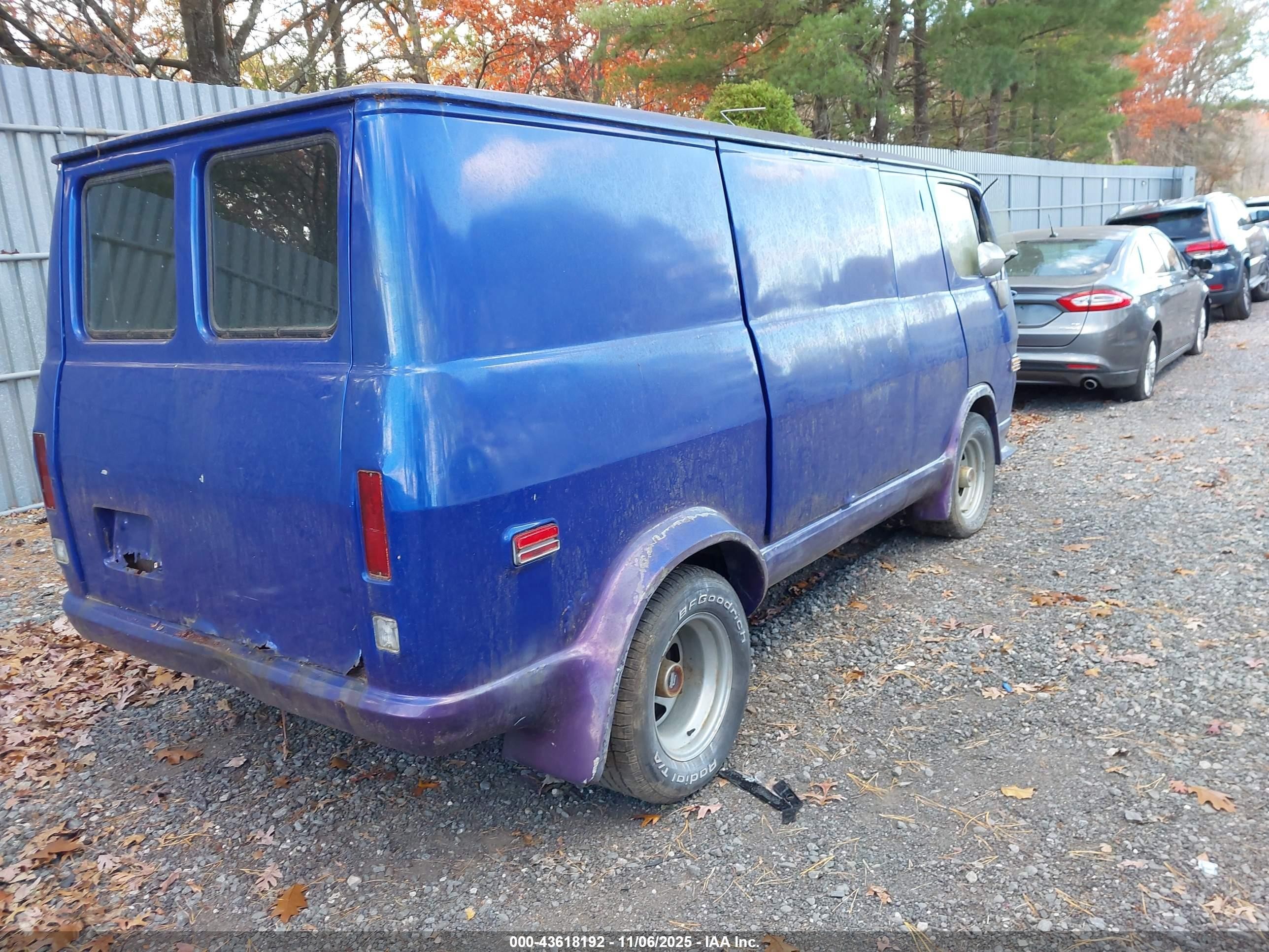 1969 Chevrolet Step Van   Синий vin: 1GS259P734888    