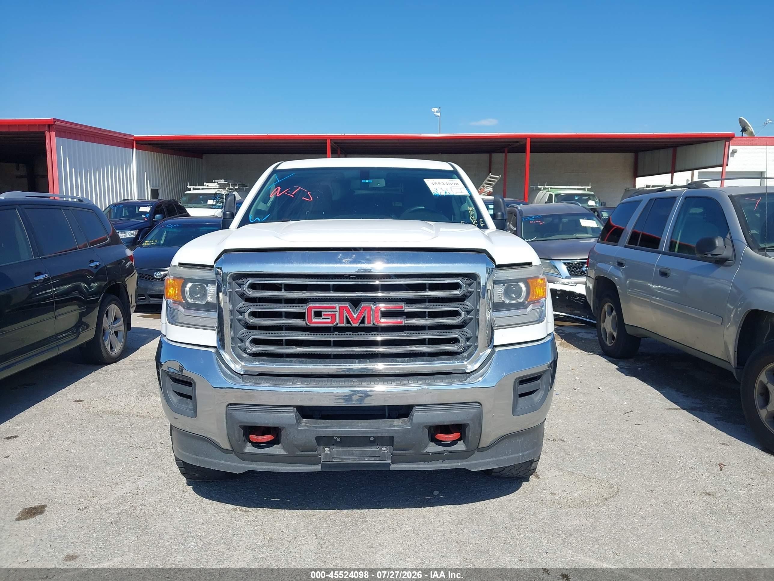2015 Gmc Sierra 2500hd   White vin: 1GT01XEG7FZ145312