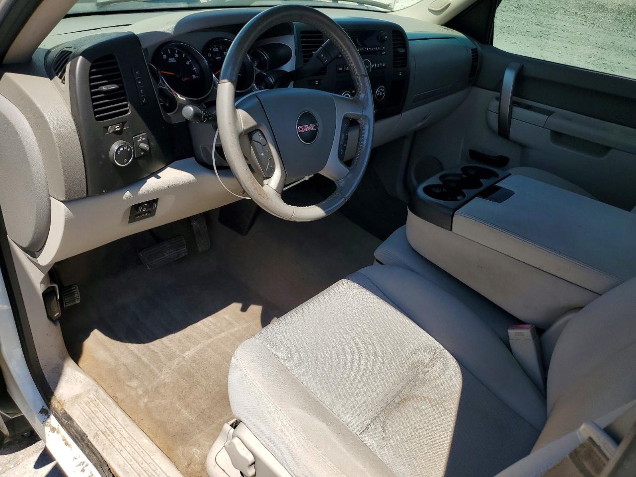 2013 Gmc Sierra K2500 Sle Белый vin: 1GT020C84DF211104