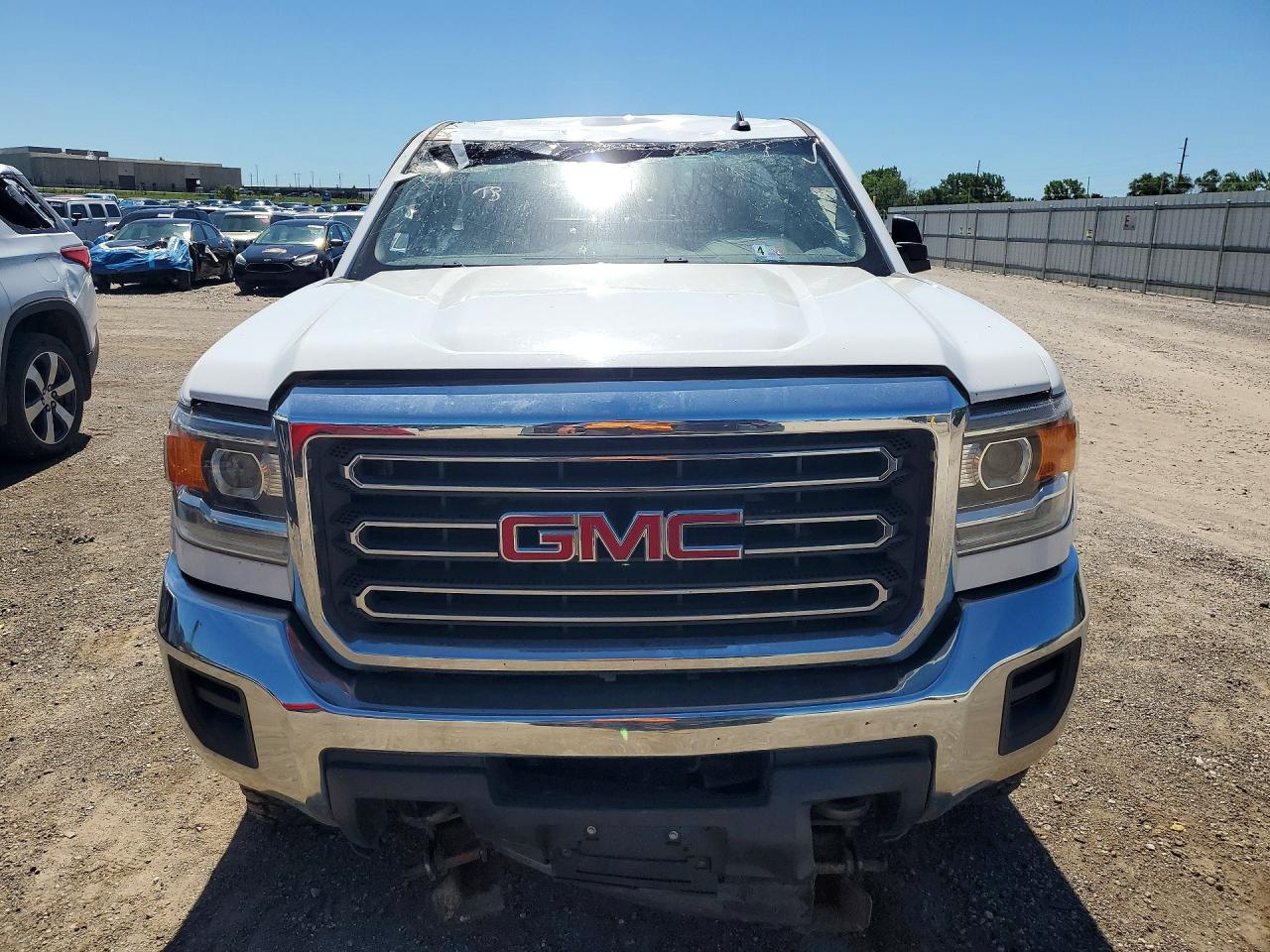 2017 Gmc Sierra K2500 Heavy Duty White vin: 1GT02REG3HZ236427