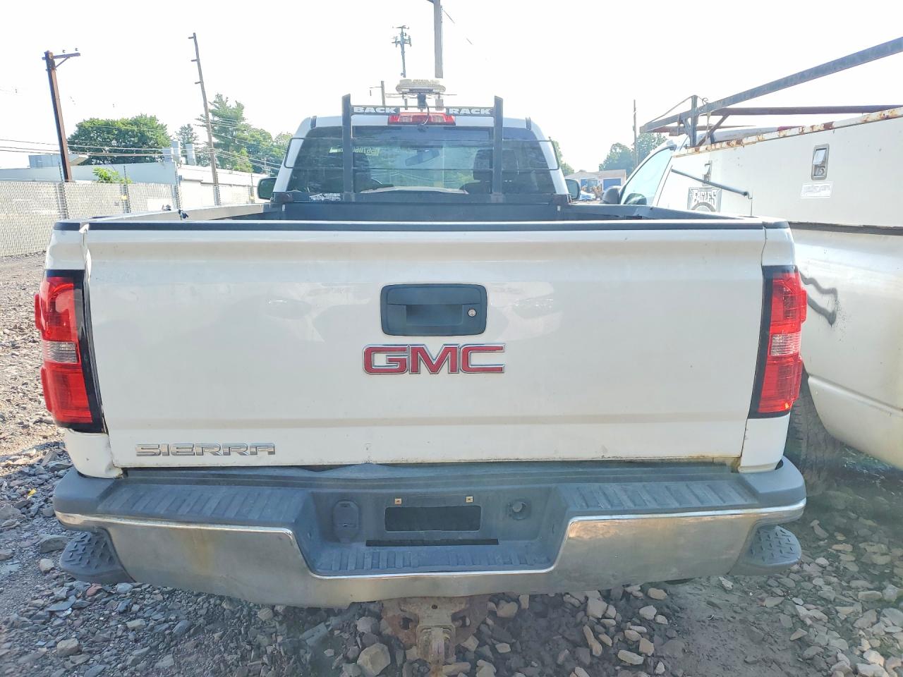 2015 Gmc Sierra K2500 Heavy Duty White vin: 1GT02XEGXFZ142322