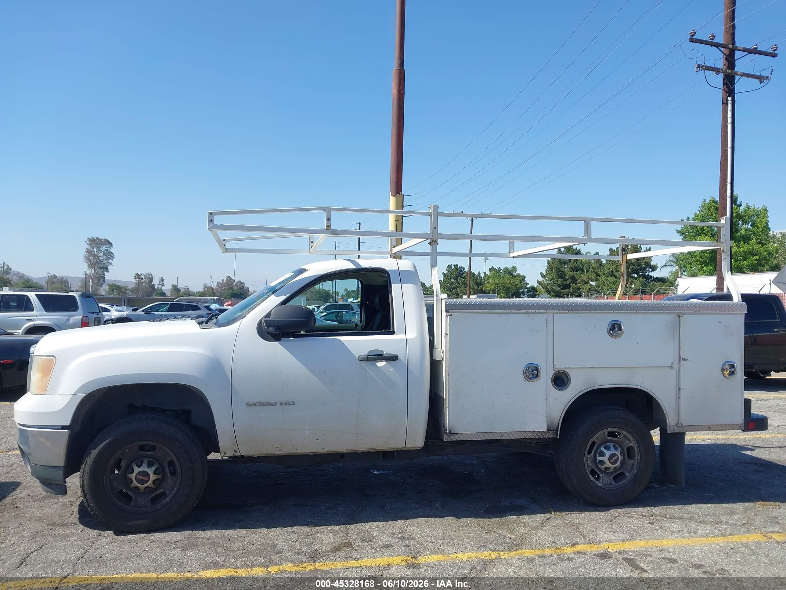 2012 Gmc Sierra 2500hd Work Truck White vin: 1GT02ZCG2CZ168634