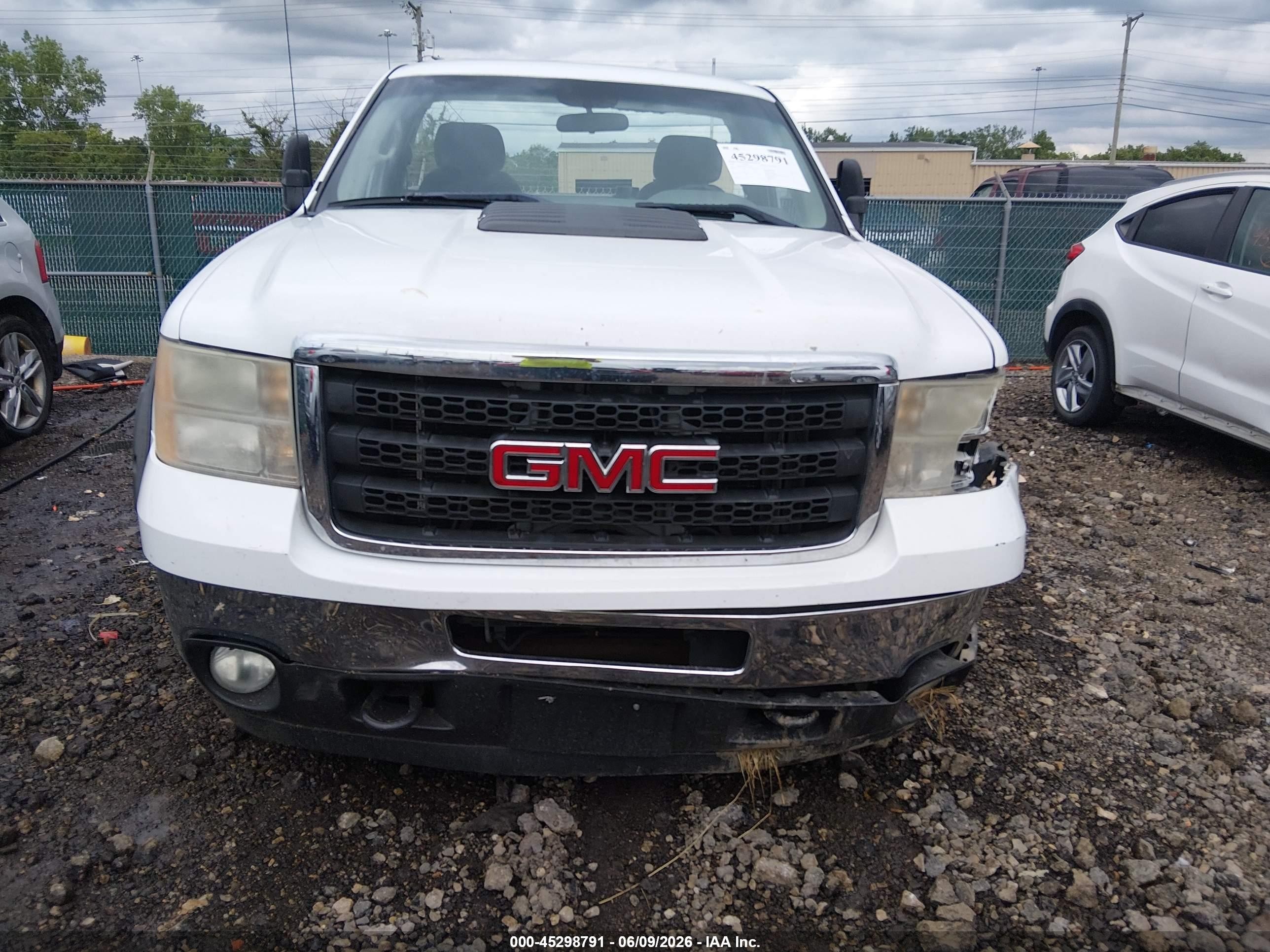 2011 Gmc Sierra 2500hd Work Truck White vin: 1GT02ZCG4BF118639