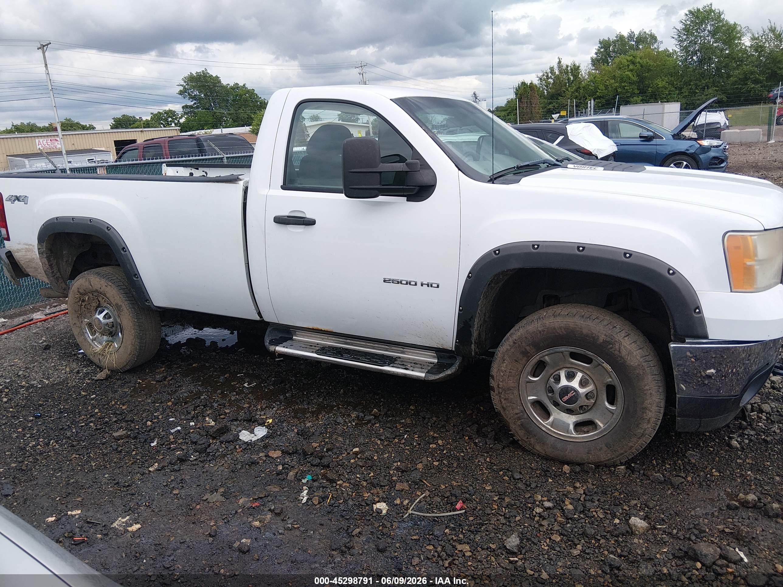 2011 Gmc Sierra 2500hd Work Truck White vin: 1GT02ZCG4BF118639