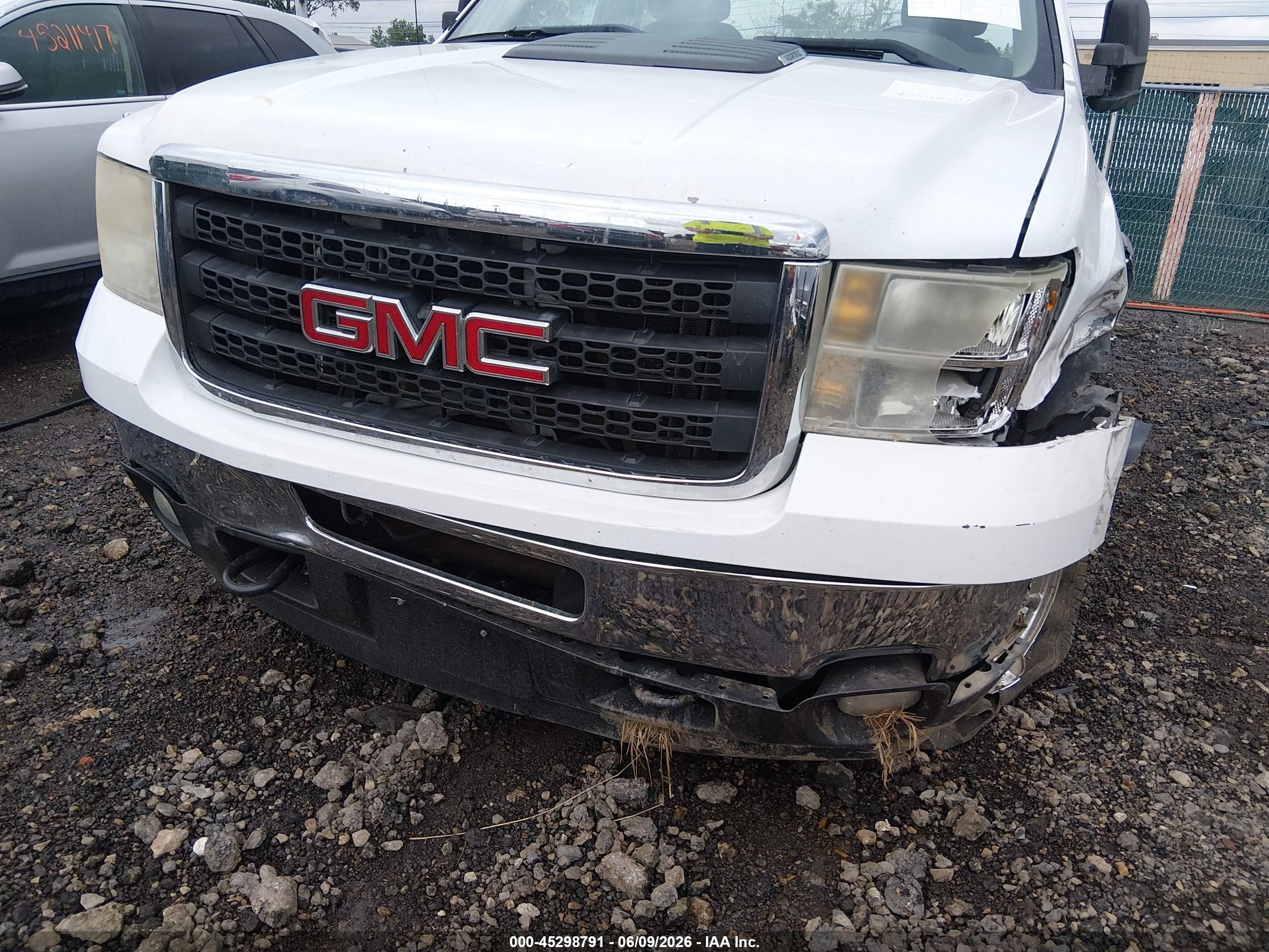 2011 Gmc Sierra 2500hd Work Truck White vin: 1GT02ZCG4BF118639