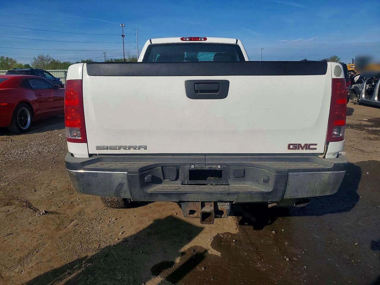 2013 Gmc Sierra K2500 Heavy Duty White vin: 1GT02ZCG8DF122745