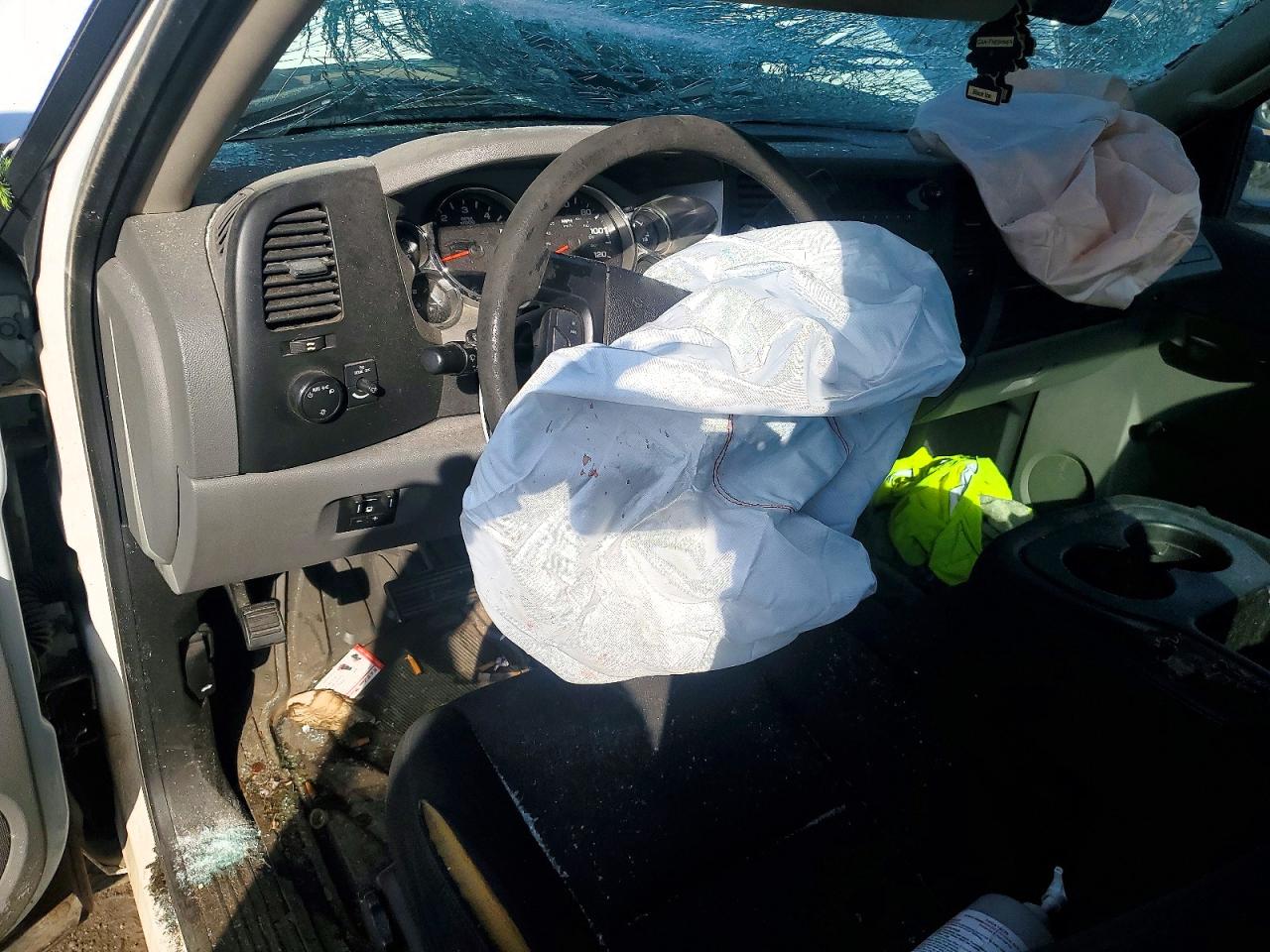 2013 Gmc Sierra K2500 Heavy Duty White vin: 1GT02ZCG8DF122745