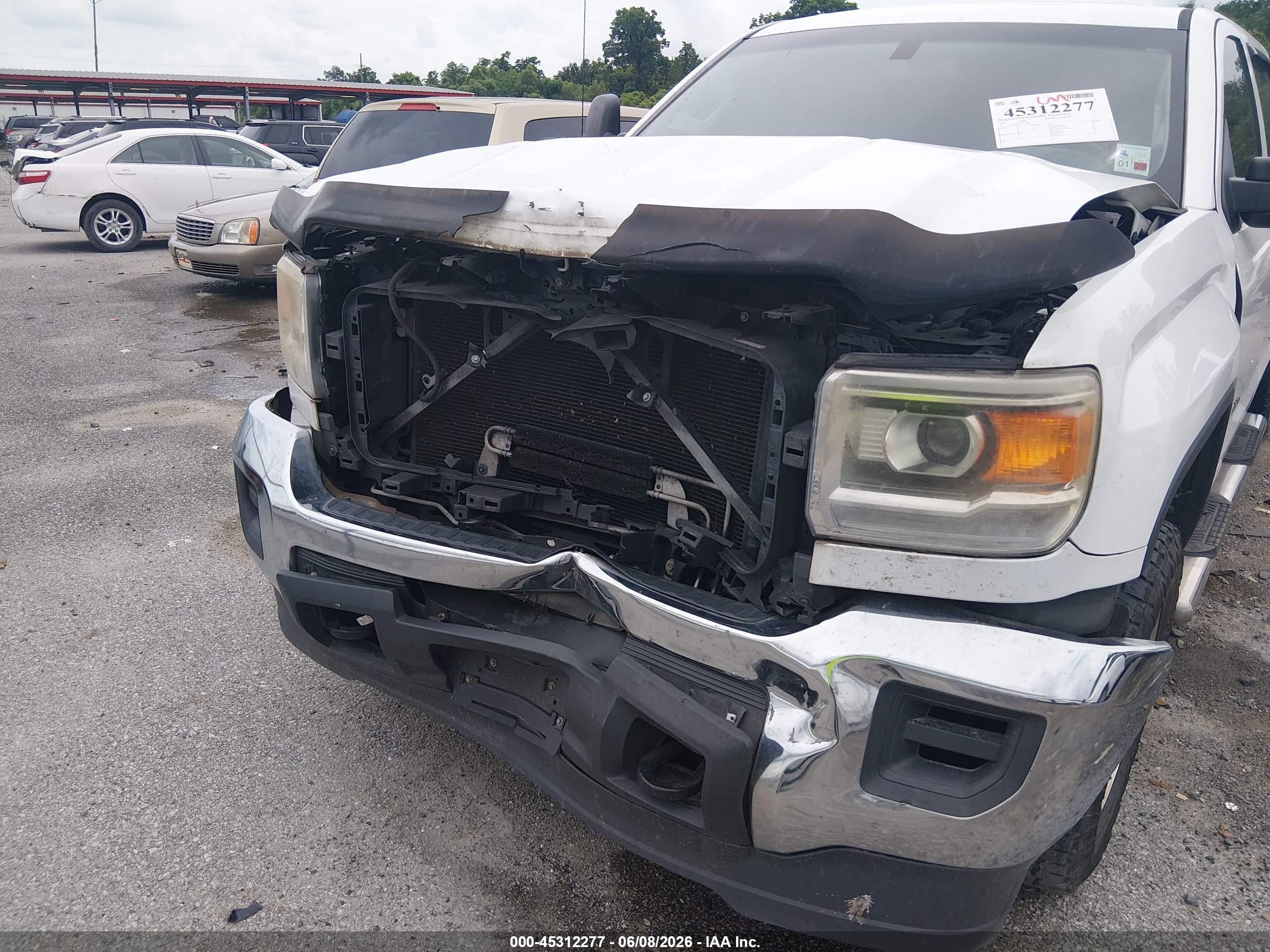 2016 Gmc Sierra 2500hd   White vin: 1GT11REG6GF138385