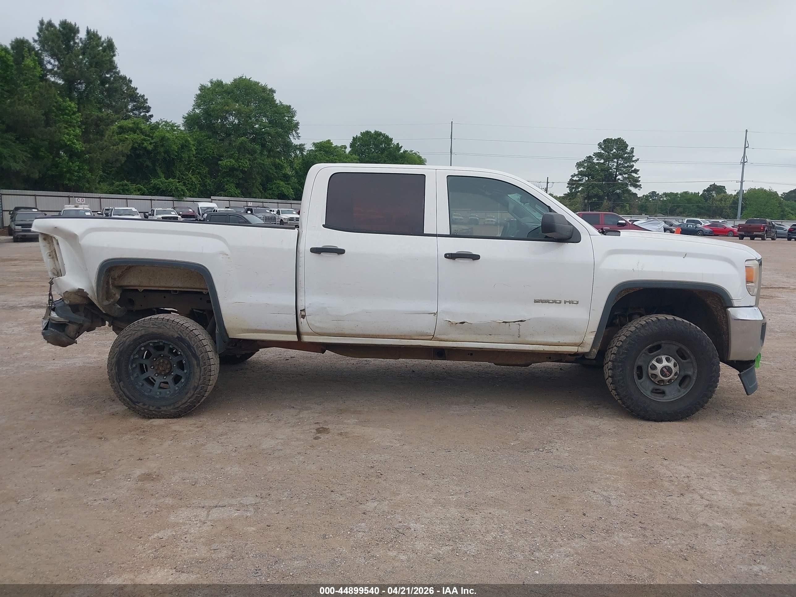 2015 Gmc Sierra 2500hd   Белый vin: 1GT11XEG1FF128169