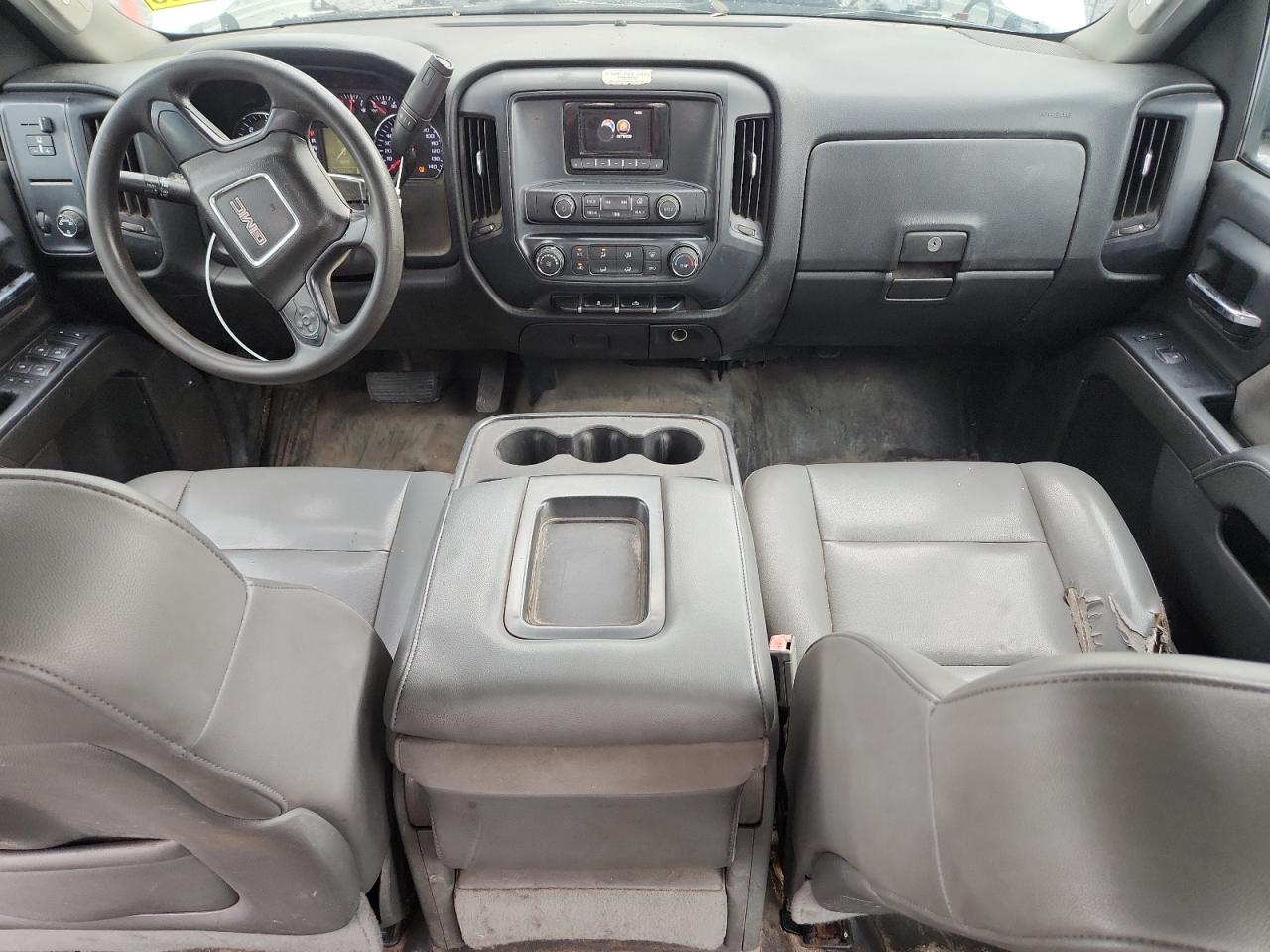 2015 Gmc Sierra C2500 Heavy Duty White vin: 1GT11XEG1FF144081 Damage: Right Front Seat, Worn, Replacement Required
