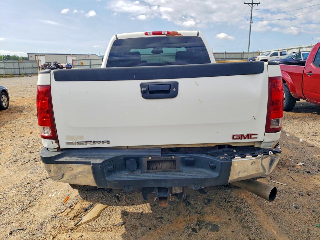 2011 Gmc Sierra K2500 Sle White vin: 1GT120C83BF246153