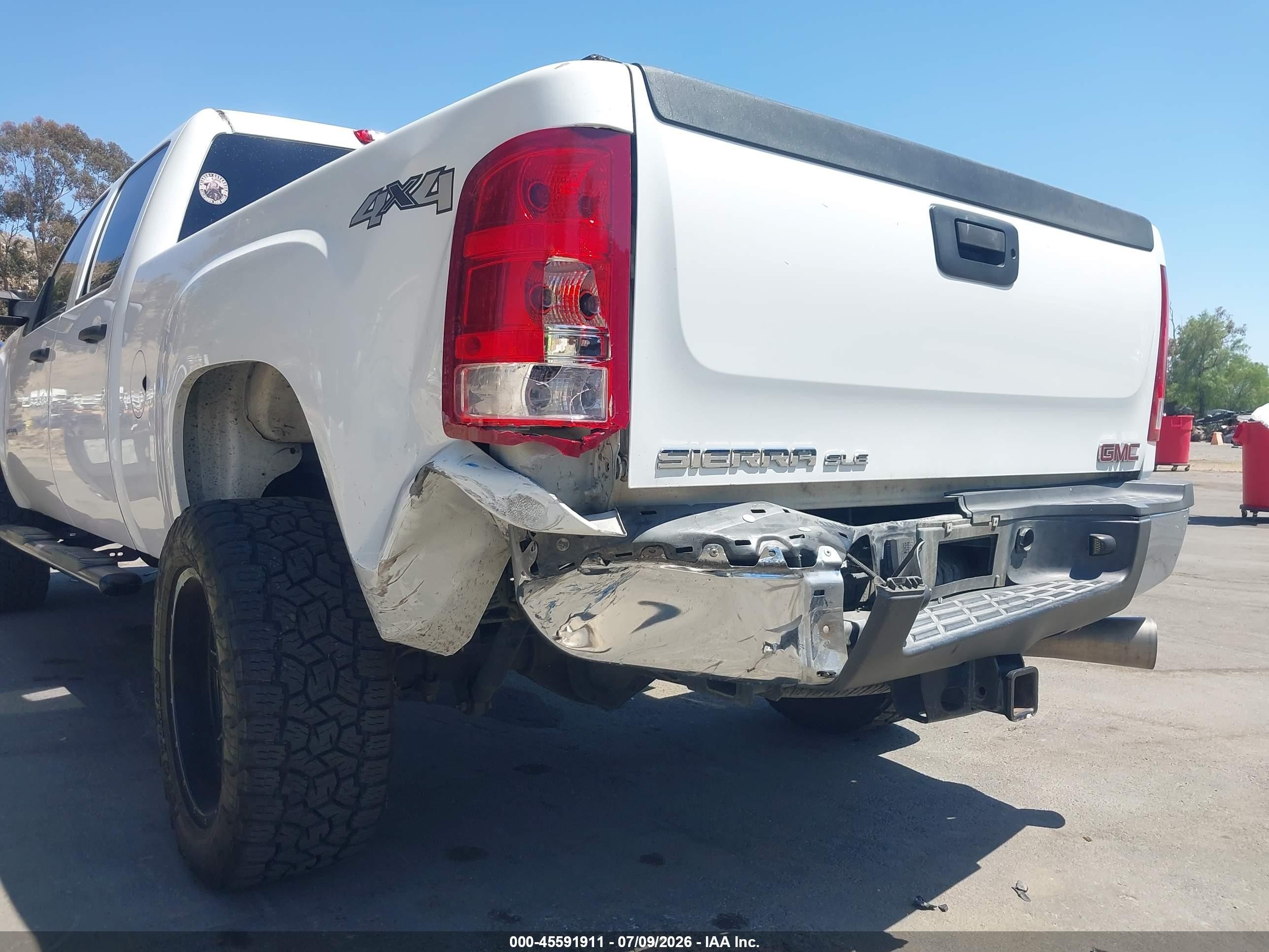 2013 Gmc Sierra 2500hd Sle White vin: 1GT120C87DF216415