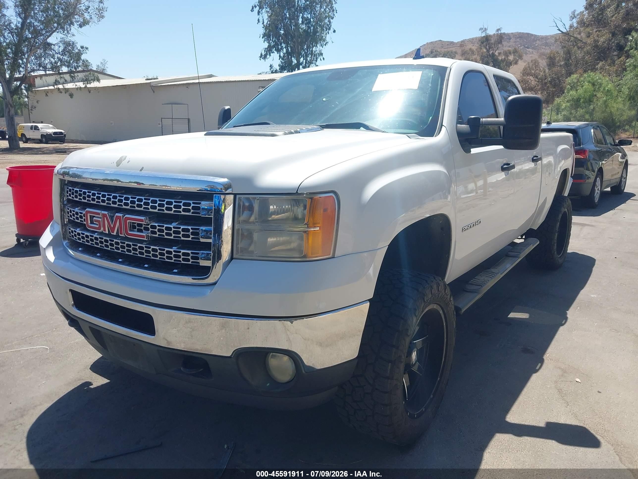 2013 Gmc Sierra 2500hd Sle White vin: 1GT120C87DF216415