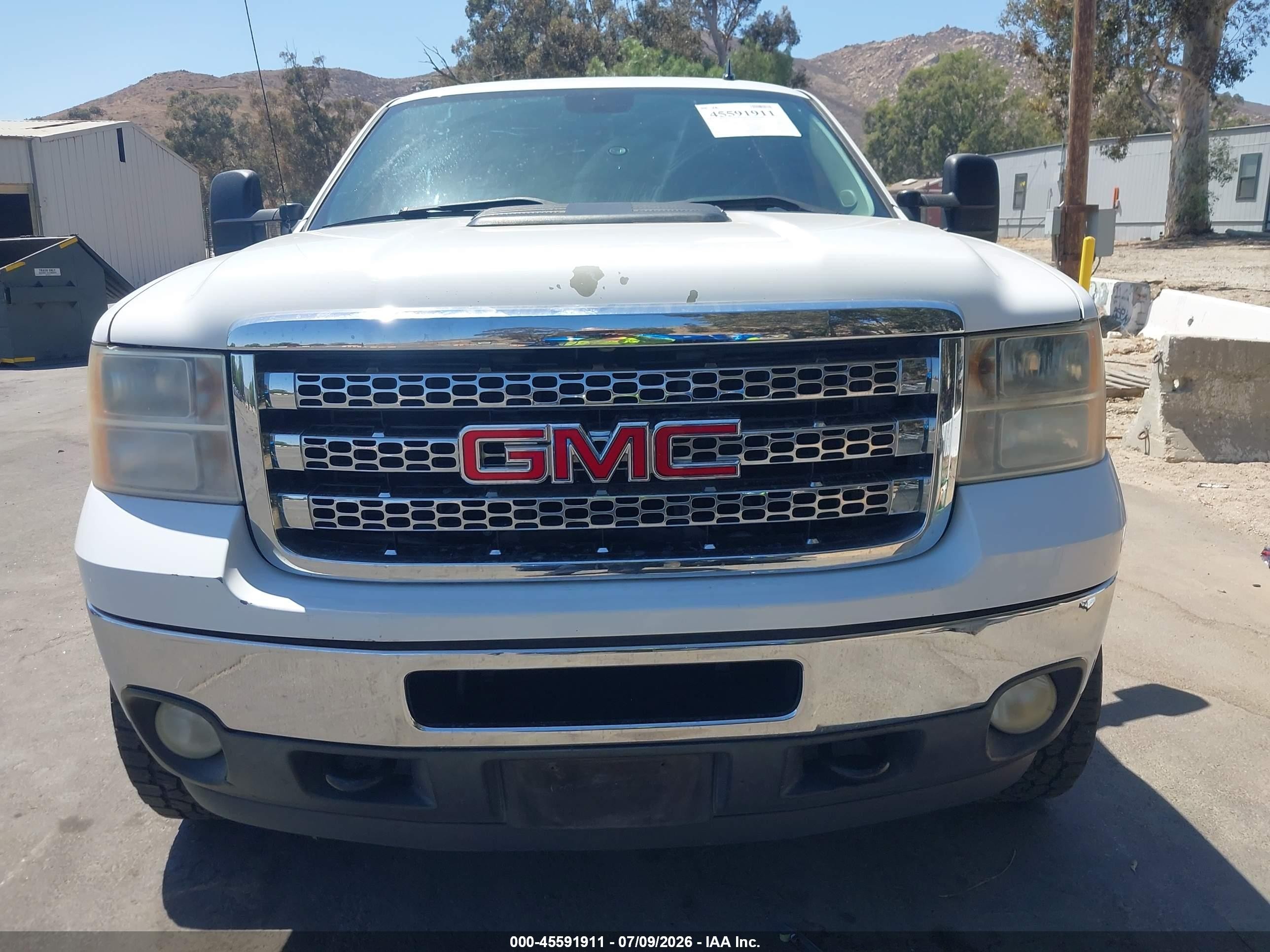 2013 Gmc Sierra 2500hd Sle White vin: 1GT120C87DF216415