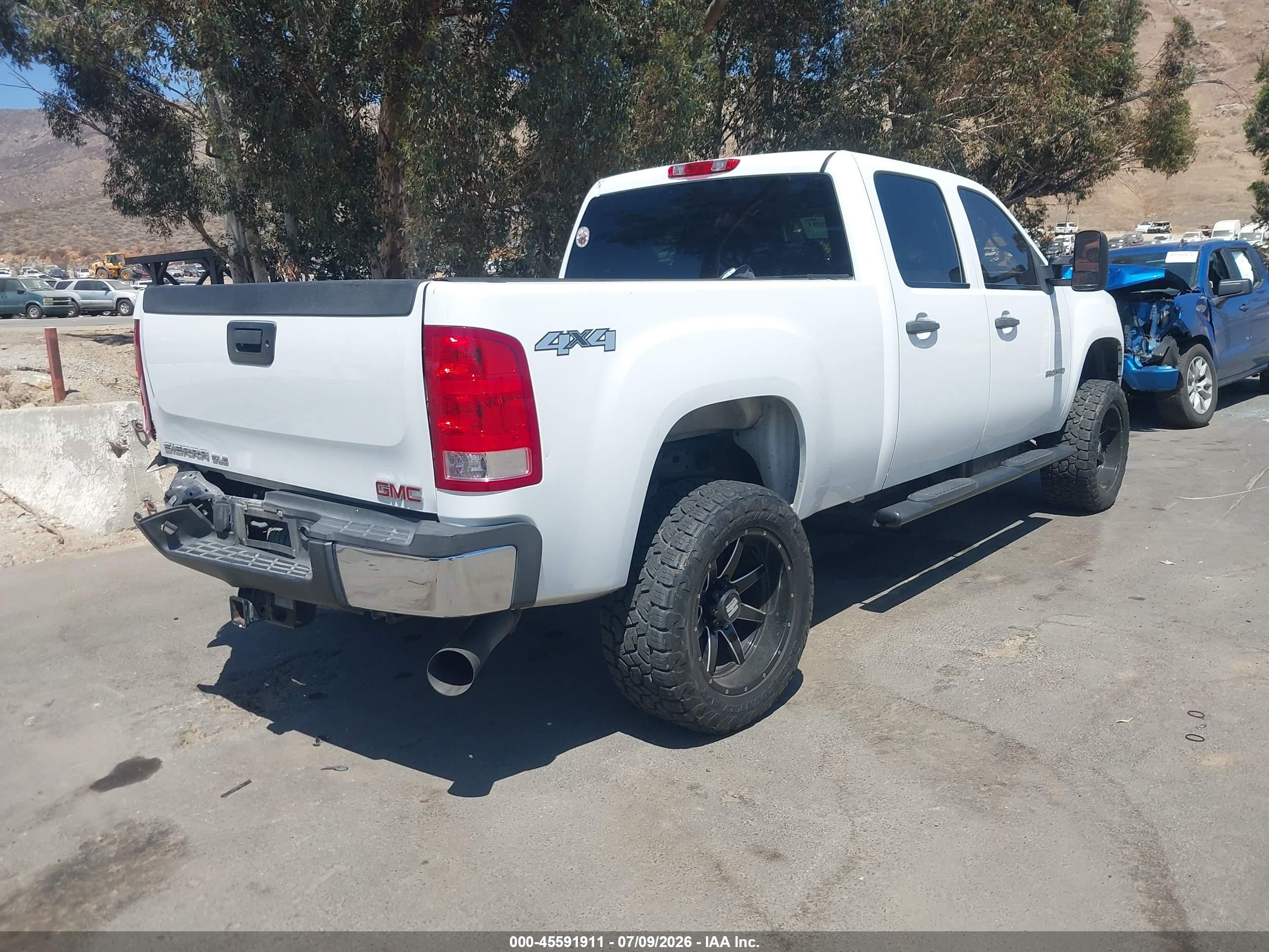 2013 Gmc Sierra 2500hd Sle White vin: 1GT120C87DF216415