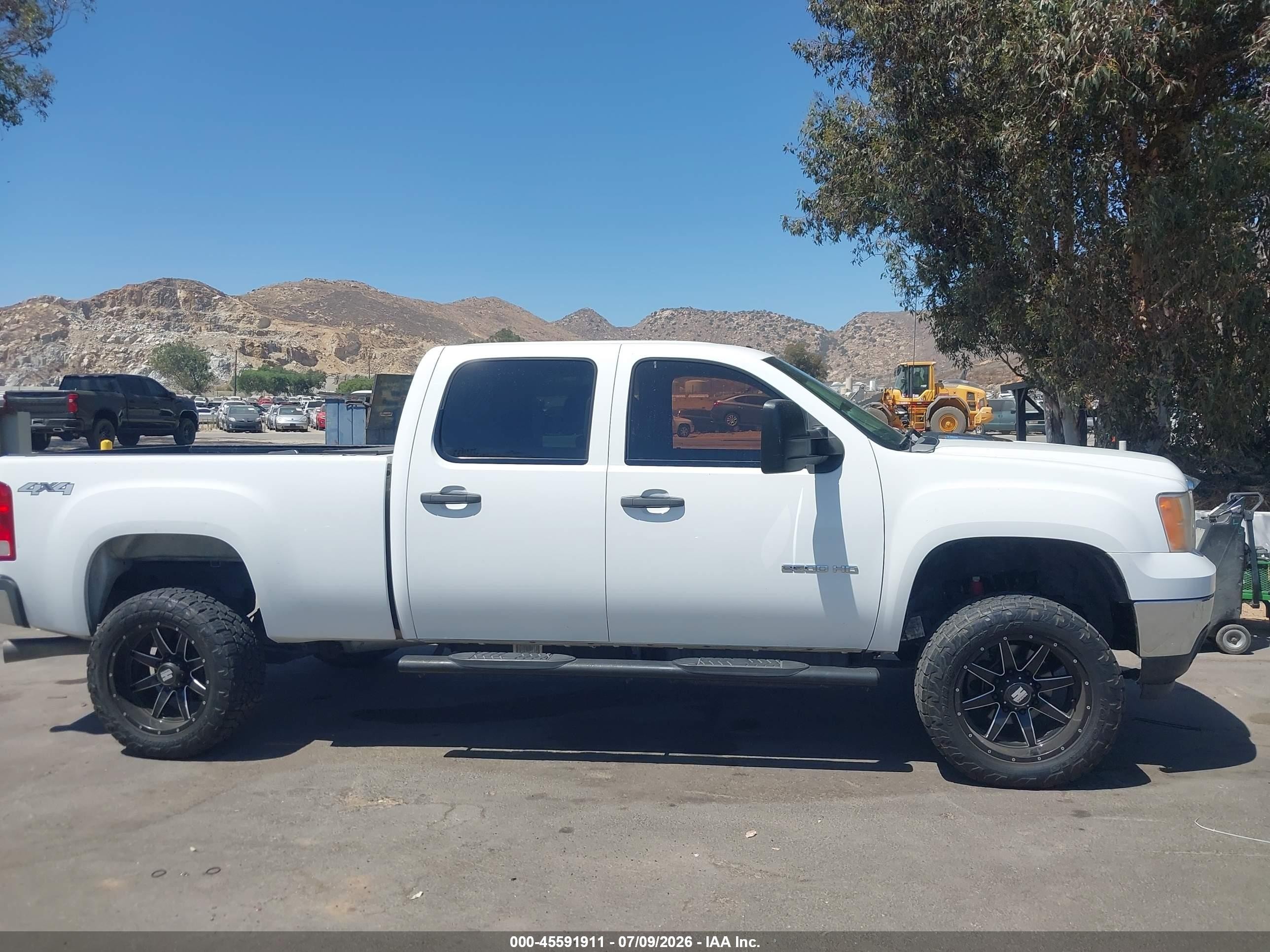 2013 Gmc Sierra 2500hd Sle White vin: 1GT120C87DF216415