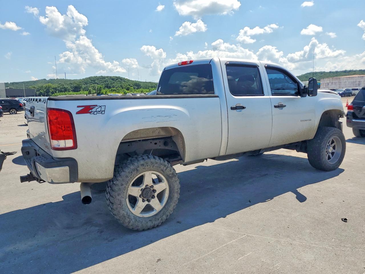 2012 Gmc Sierra2500 Silver vin: 1GT120C88CF131338