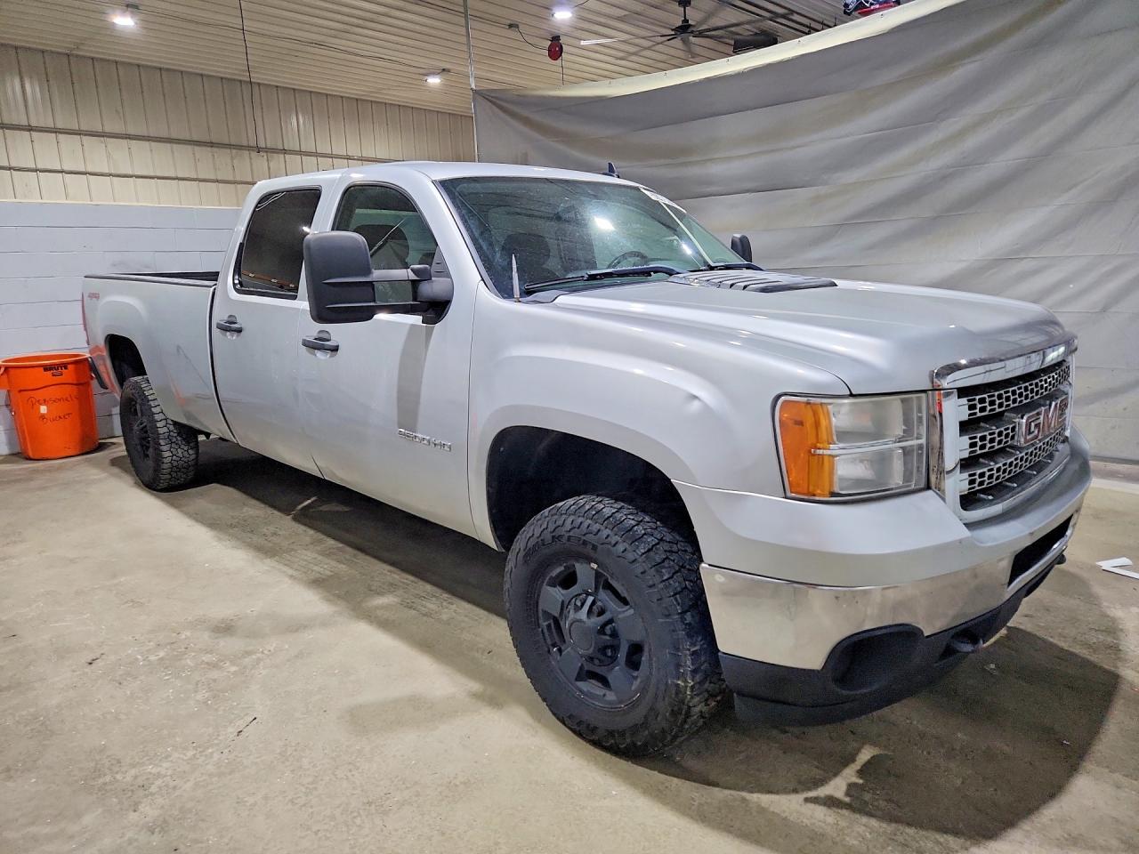 2012 Gmc Sierra K2500 Sle Серебряный vin: 1GT120CG1CF200636